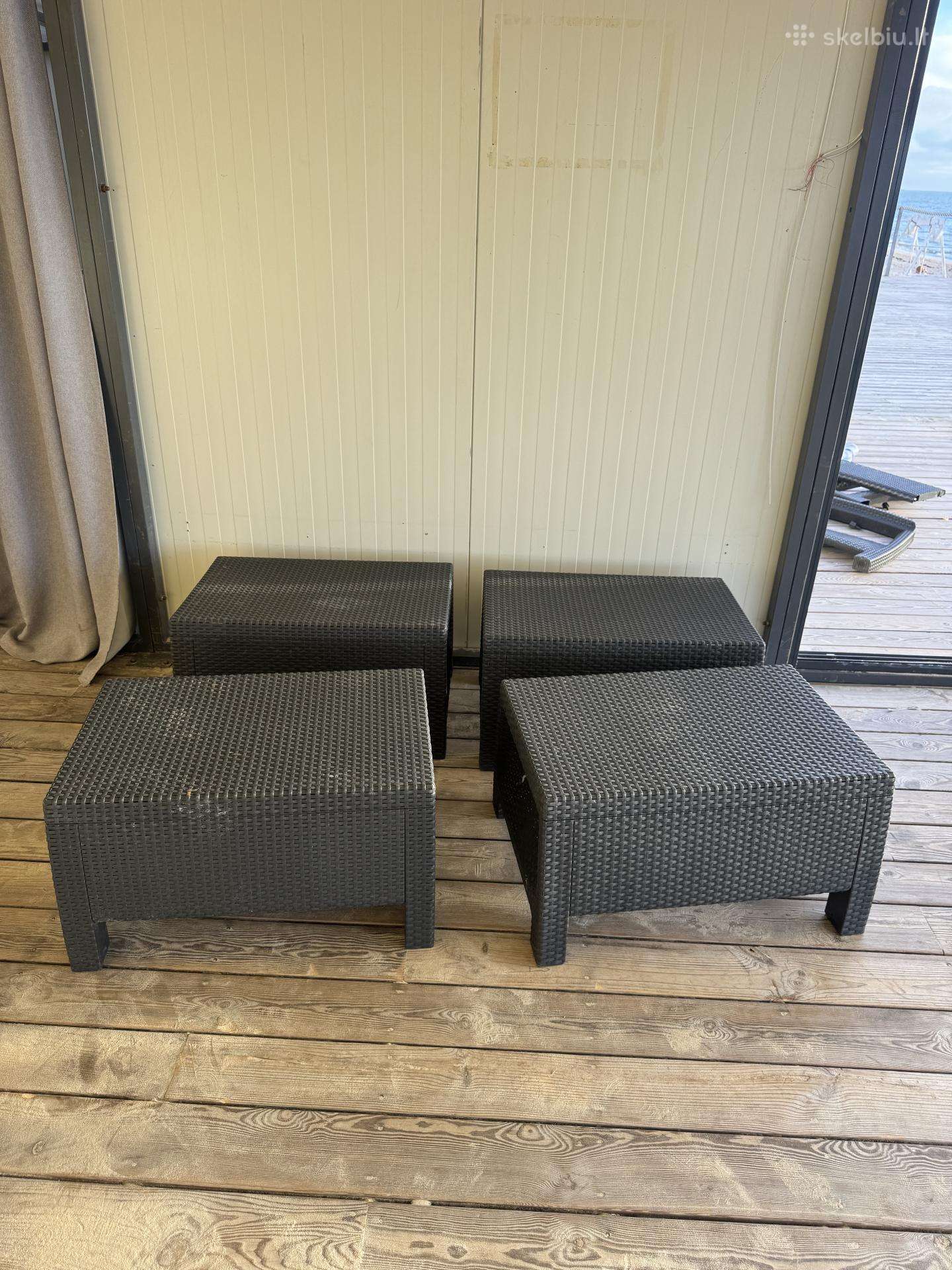 Lauko baldai staliukai