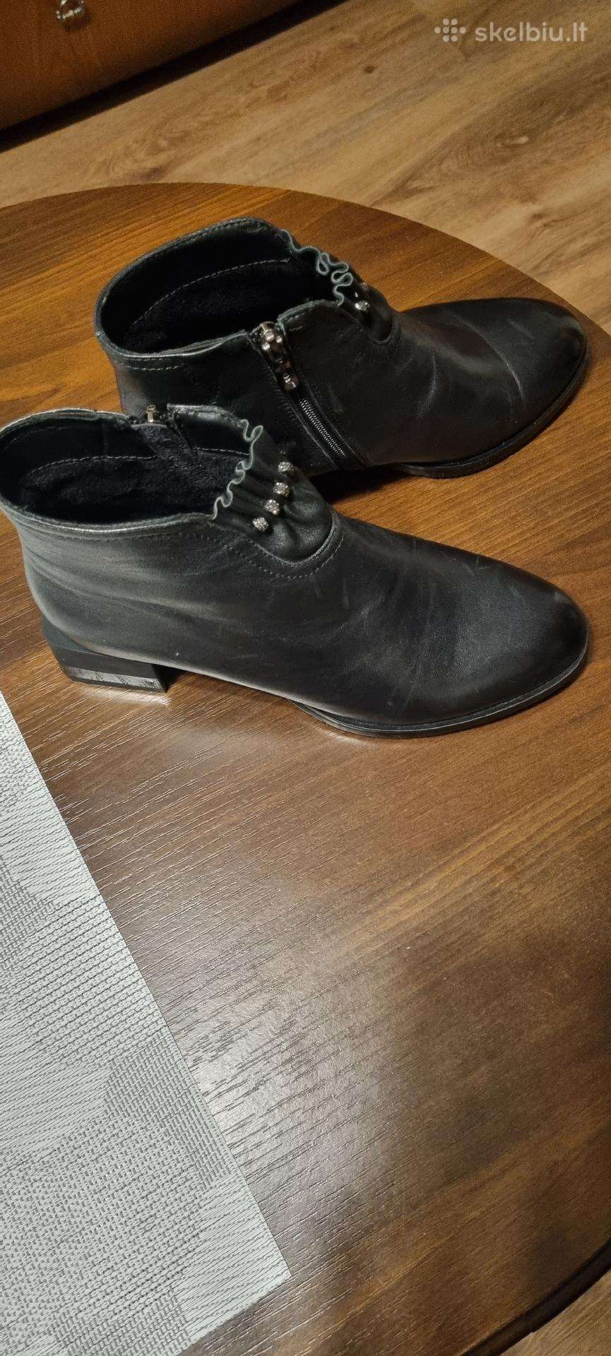 Moteriški batukai nauji .aukštesni nr-39.kiti 40