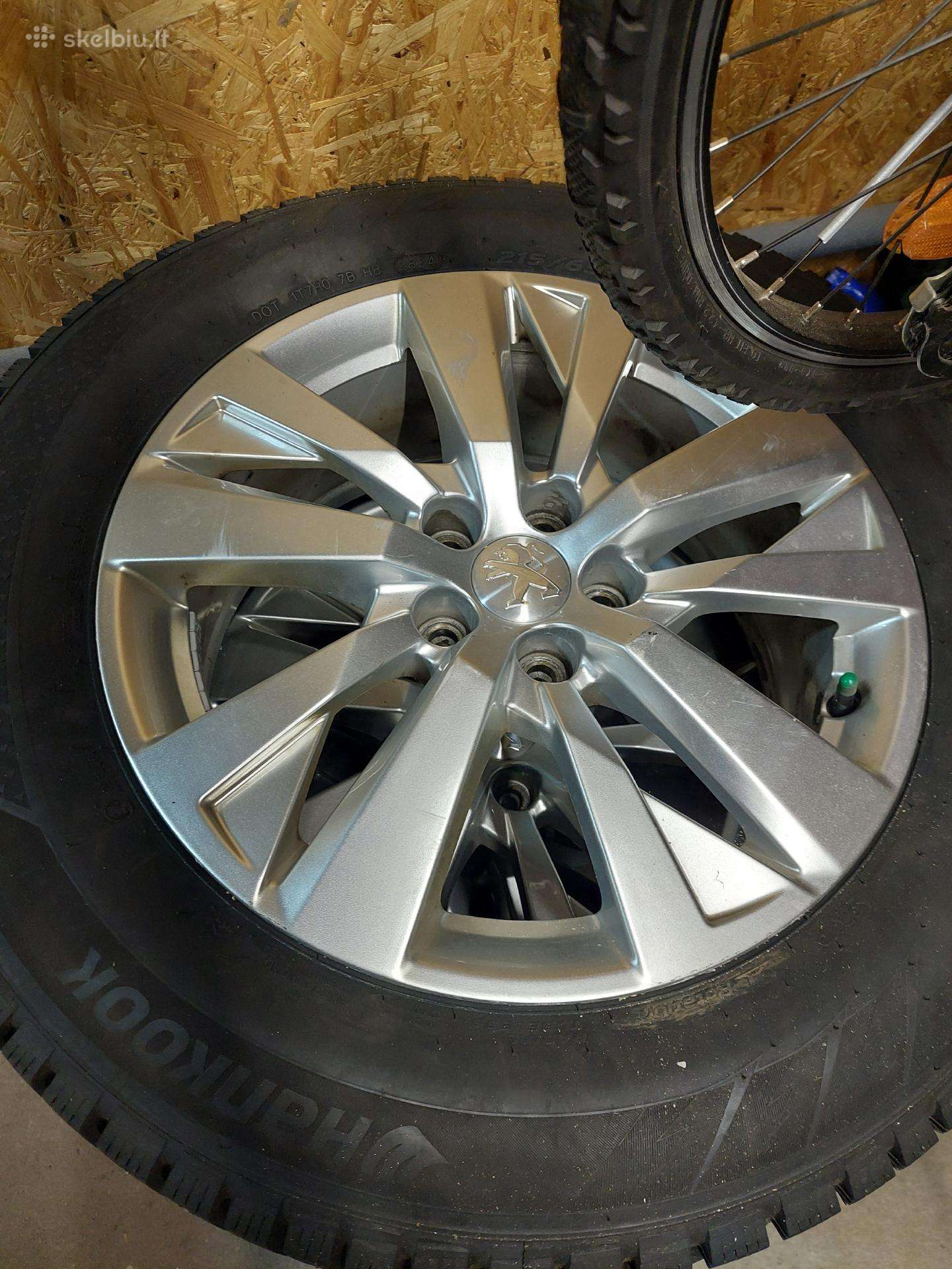Hankook, зимние 215/65 R17