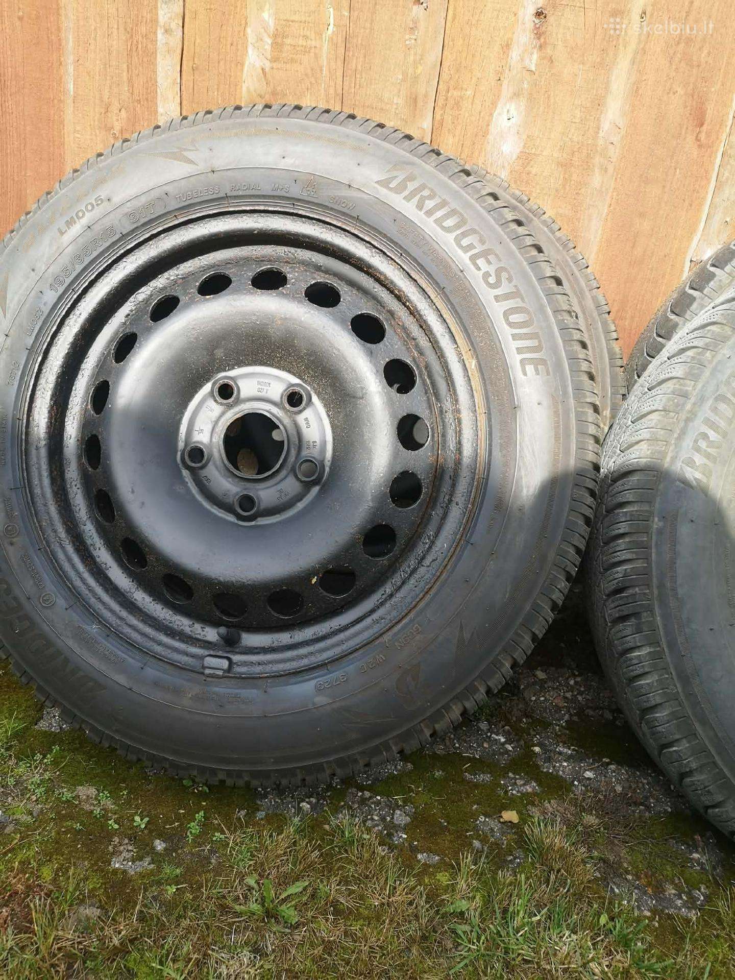 VW ratai su padangom 195 65 r15
