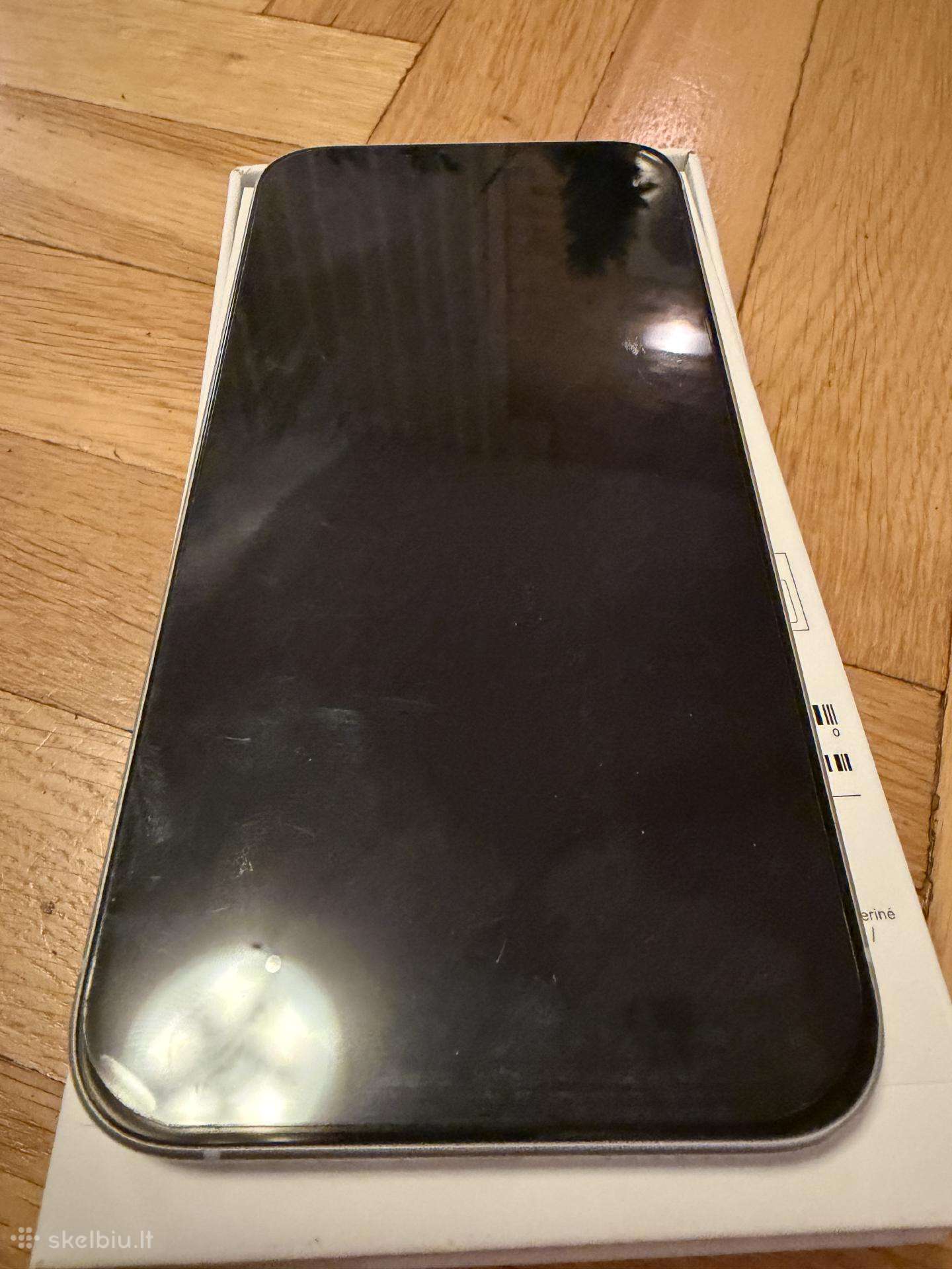 Parduodamas iPhone 15 plus