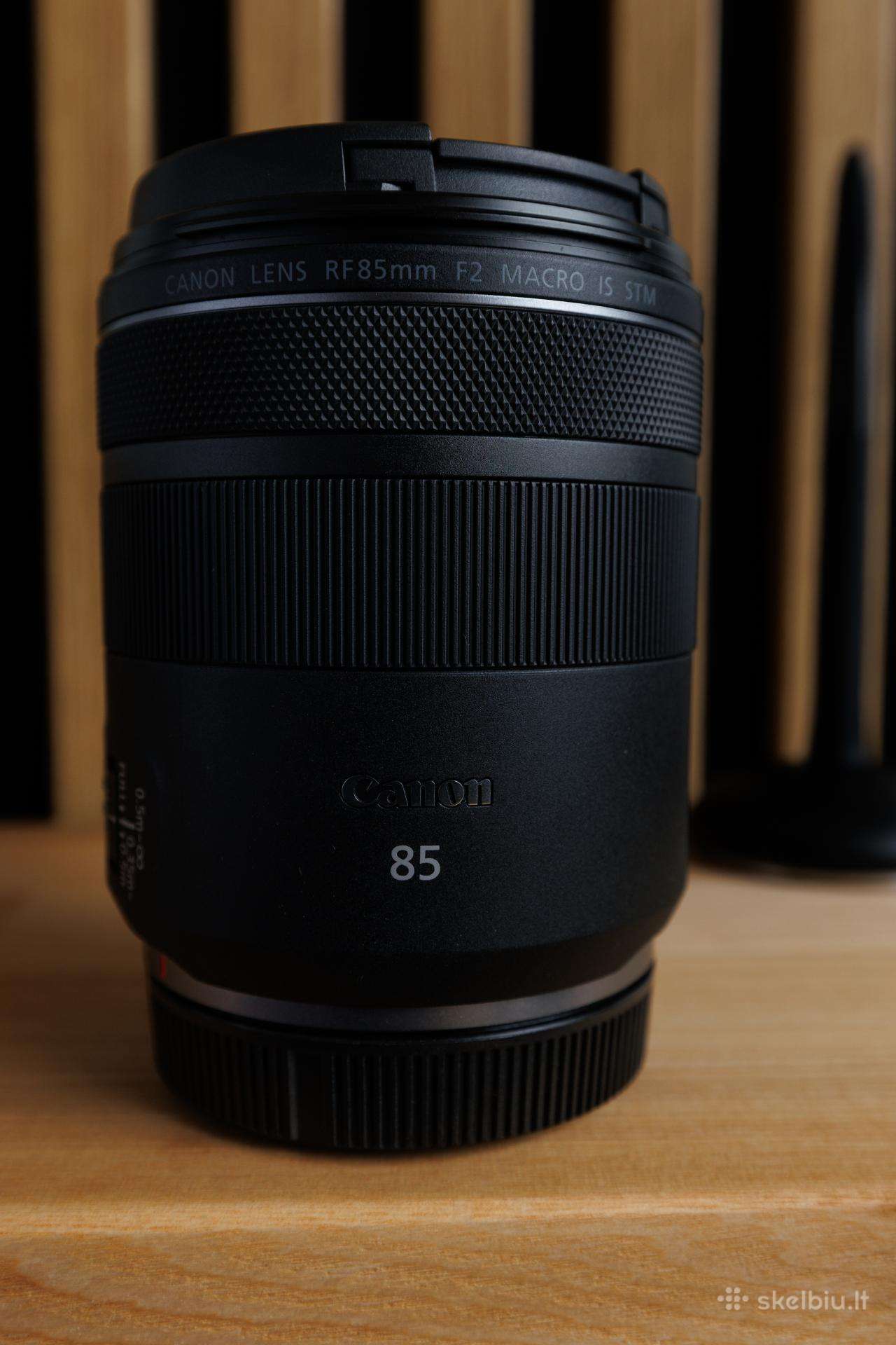 Canon Rf 85mm F2 macro is stm