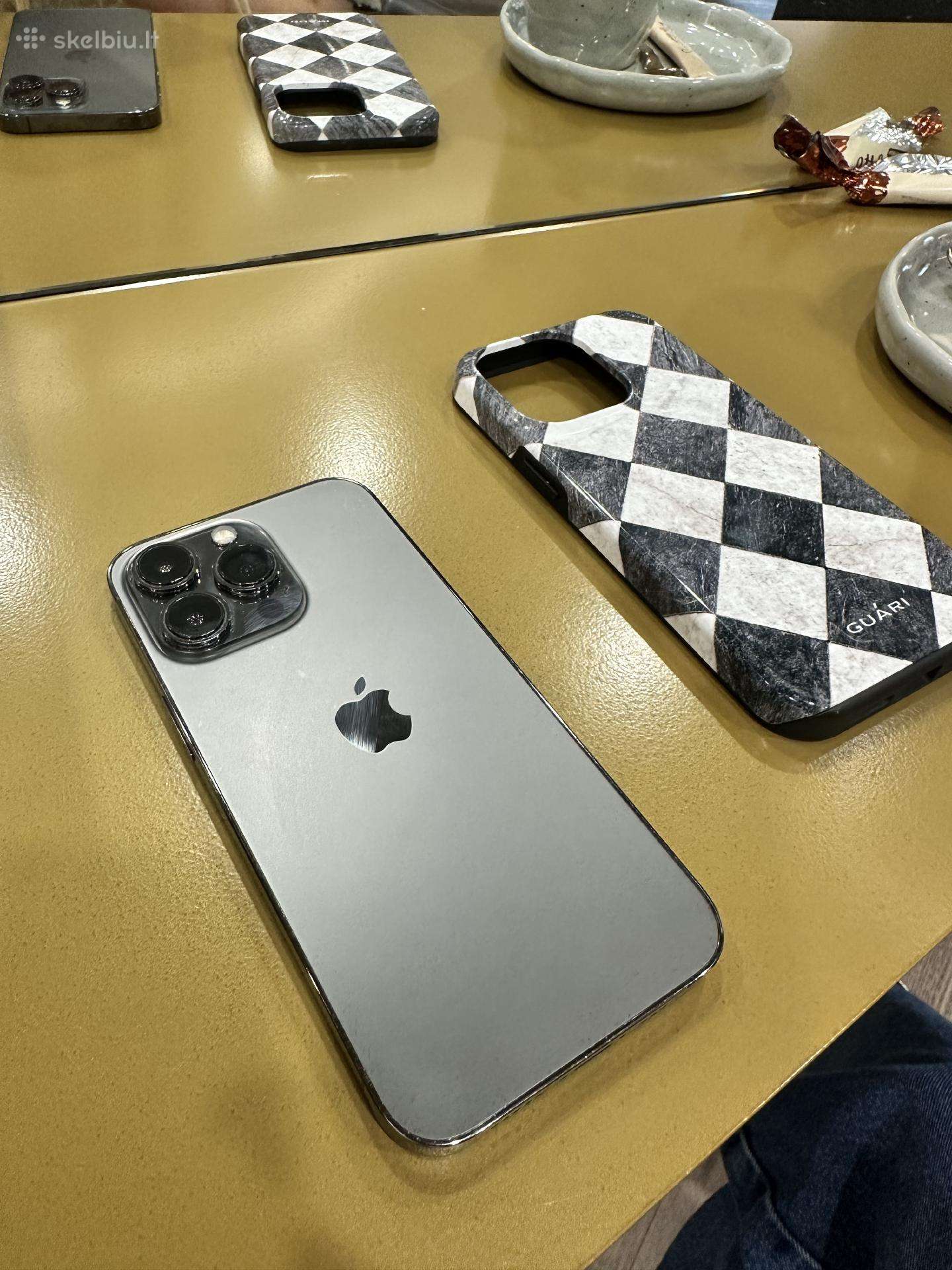 iPhone 13 pro, 256 GB, 88% baterija