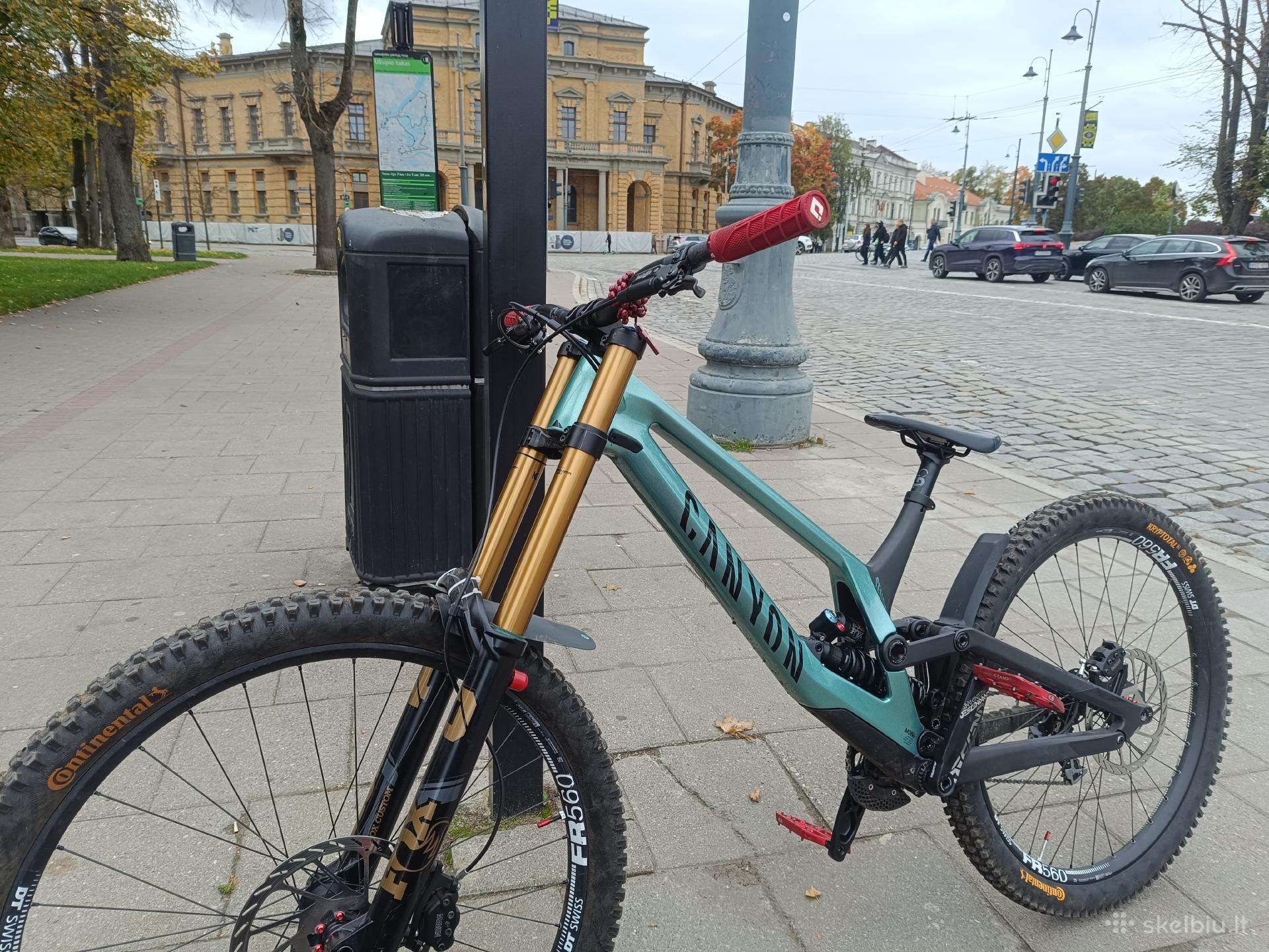 Parduodamas detalėmis