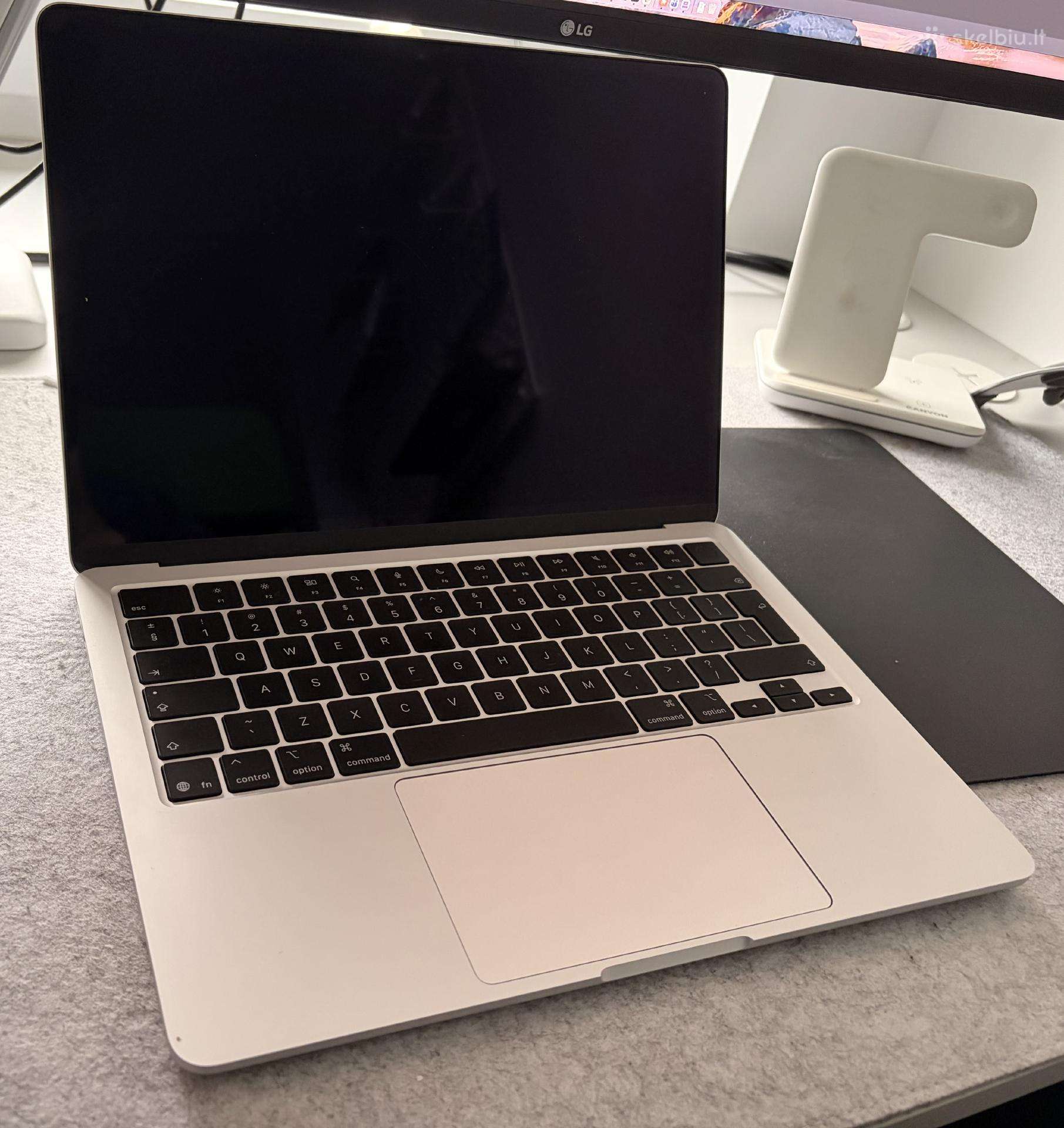 MacBook Air 13.6", M5 10c Cpu, 24gb, 1tb, 10c Gpu