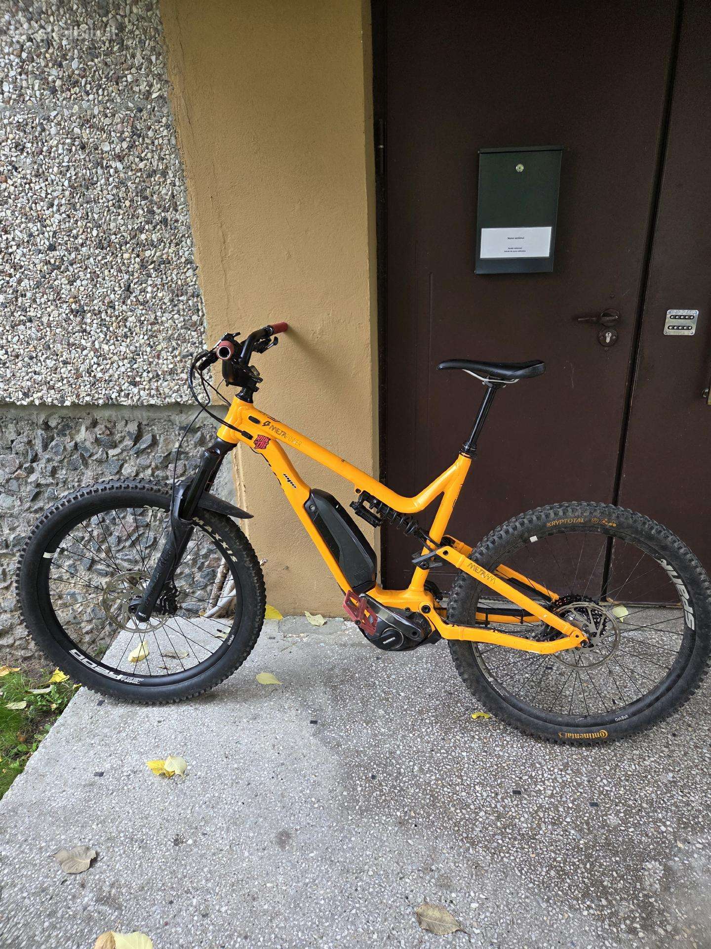 Elektrinis full suspension Commencal Meta Power