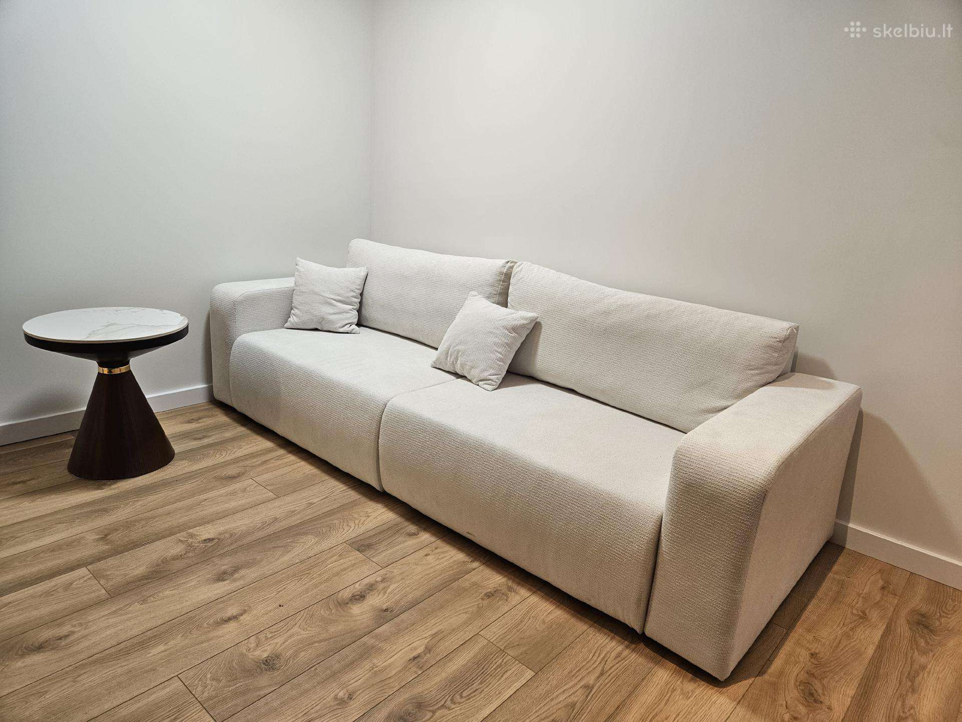 Nauja sofa-lova