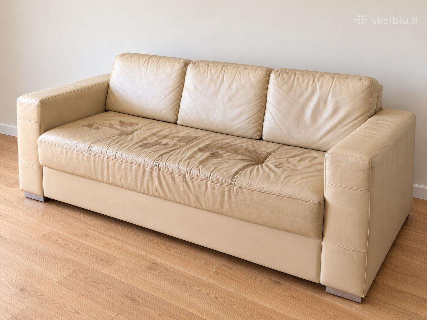 Naudota odinė sofa, tinkama restauravimi
