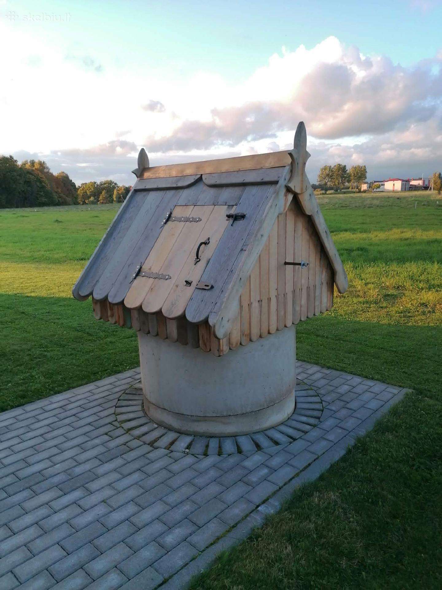 Ąžuolinė šulinio apdaila