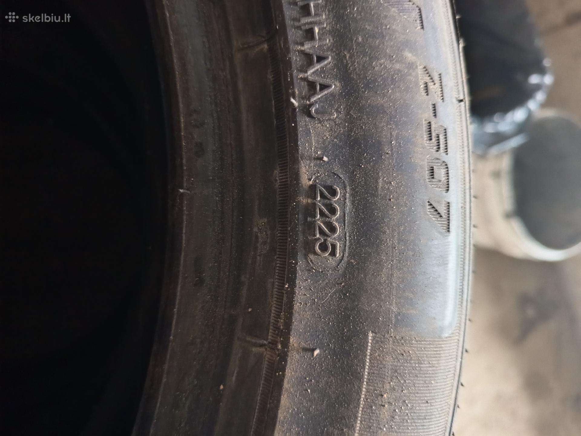 Goodride, зимние 215/50 R18
