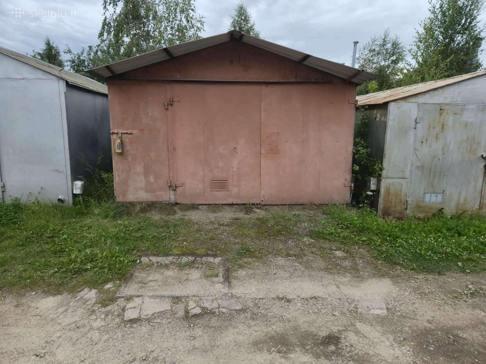Parduodamas Metalinis Garažas 7-ojoje Garažų Bend