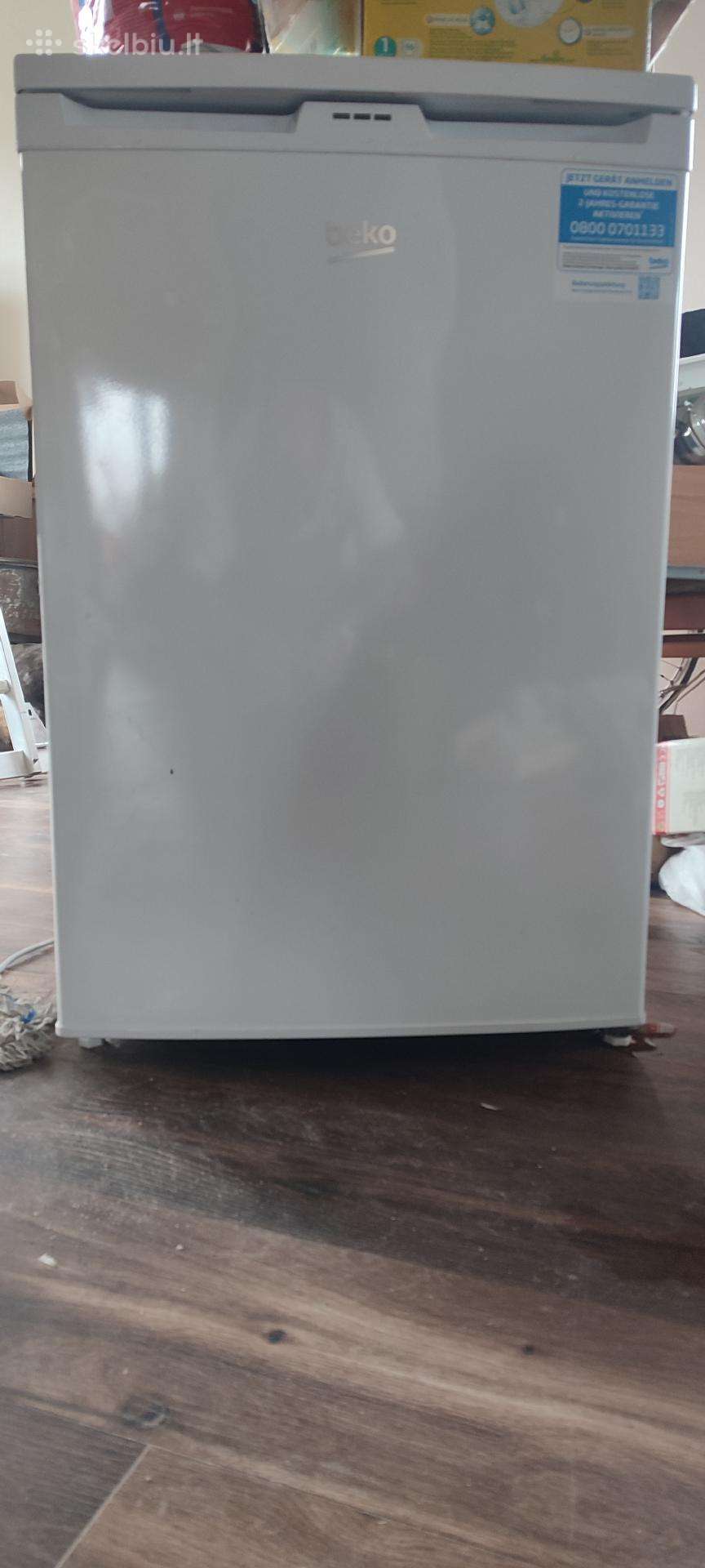 Naudotas šaldiklis beko 85x54x54.3 stalčiai