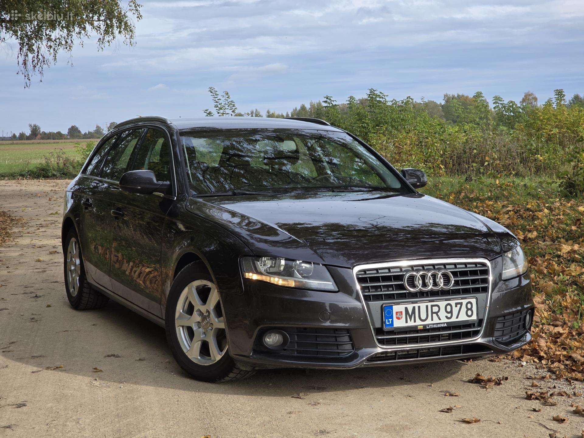 Parduodama Audi A4 B8 2010 metų