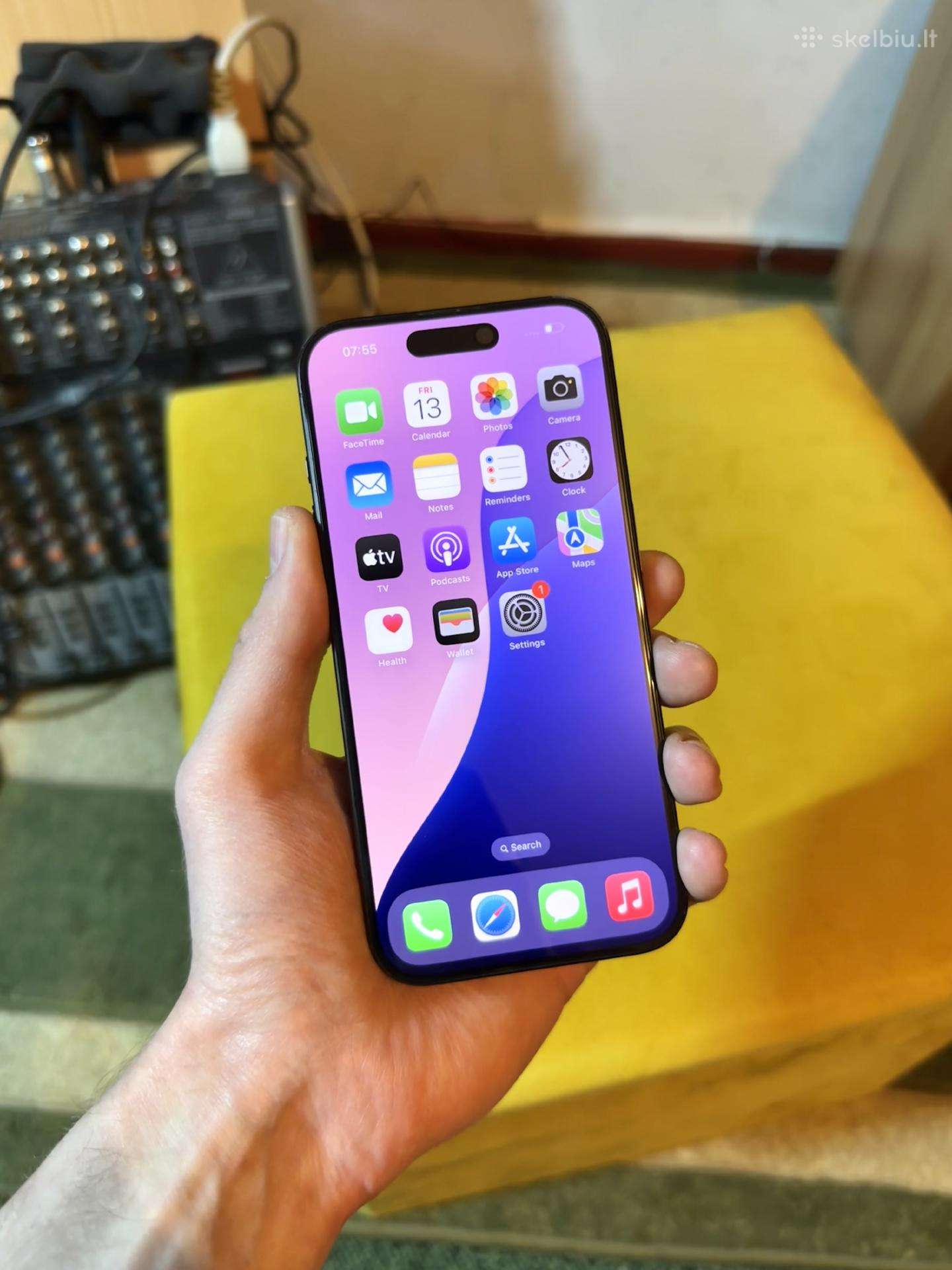 iPhone 15 Pro Black Titanium
