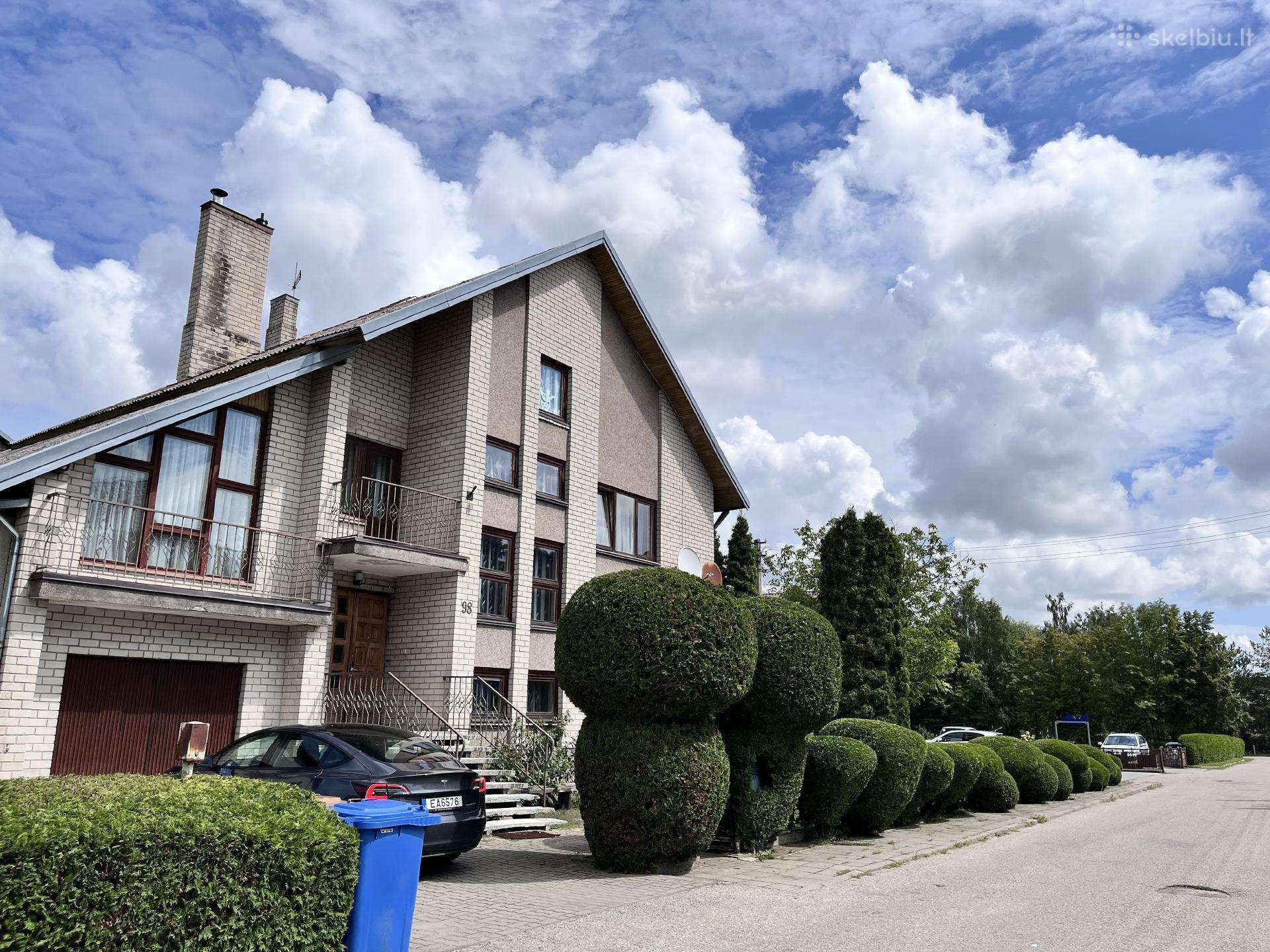 Padruodamas namas Marijampolėje