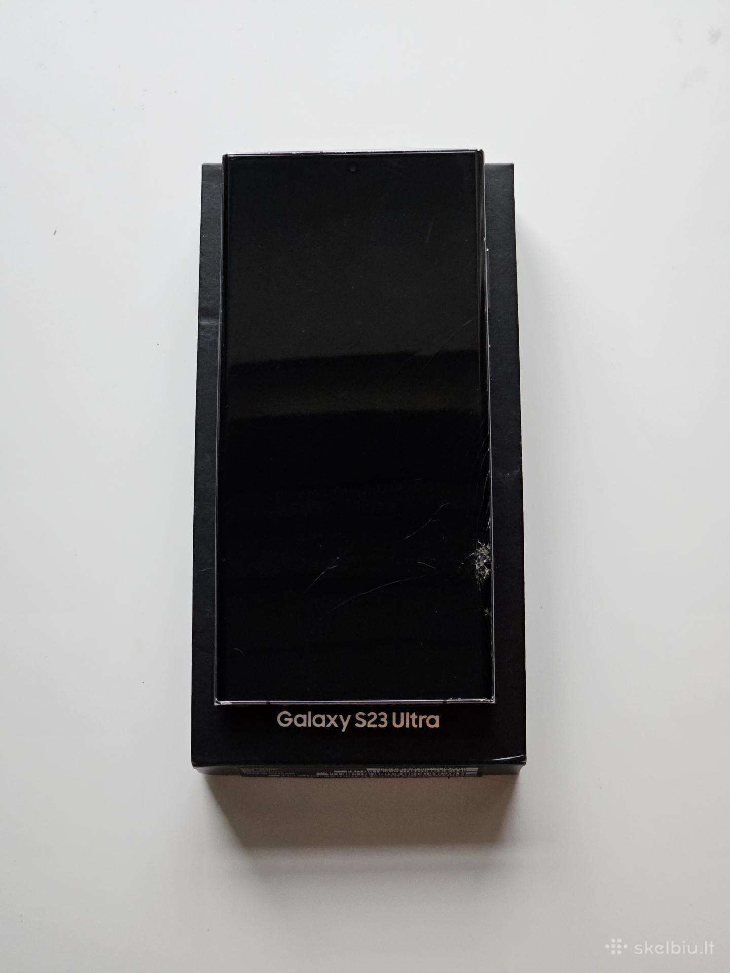 Samsung Galaxy S23 Ultra veikiantis su ekrano def