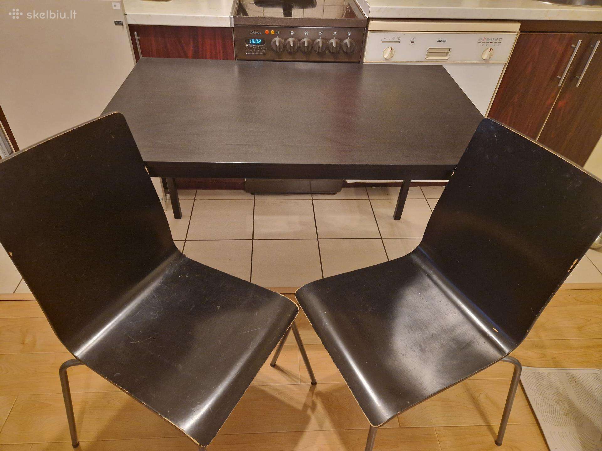 Naudotas Ikea stalas su 4 kėdėm