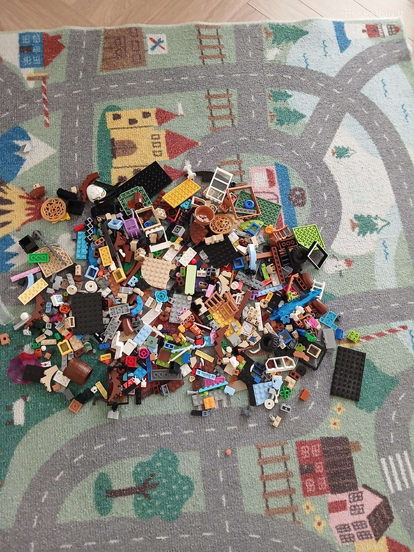 Parduodamos Lego kaladelės