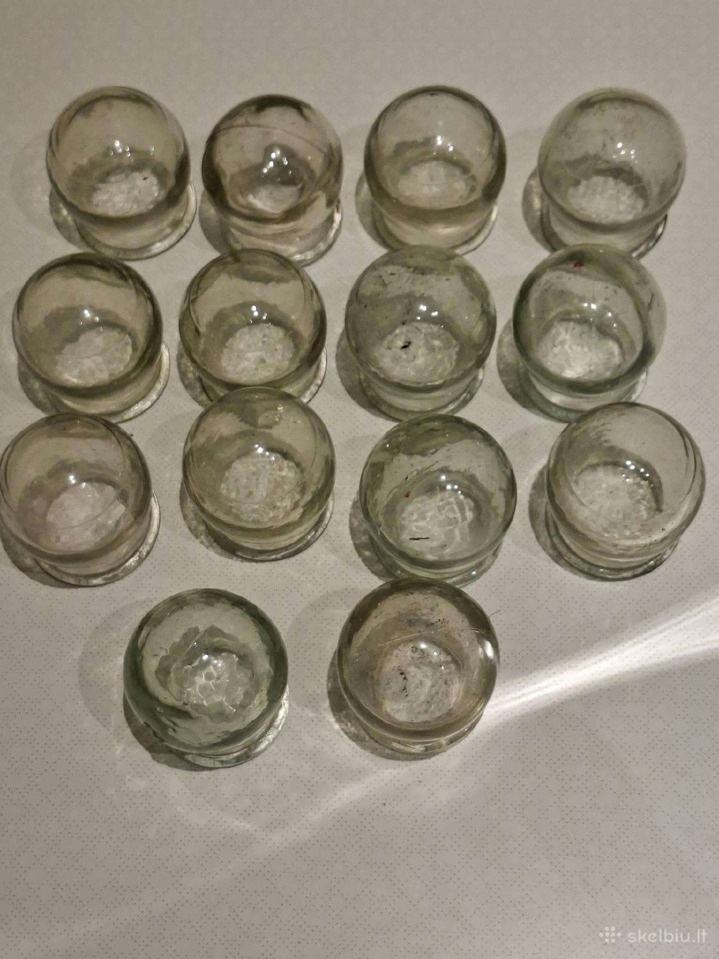 Medicininės stiklinės taurės (14 vnt.)