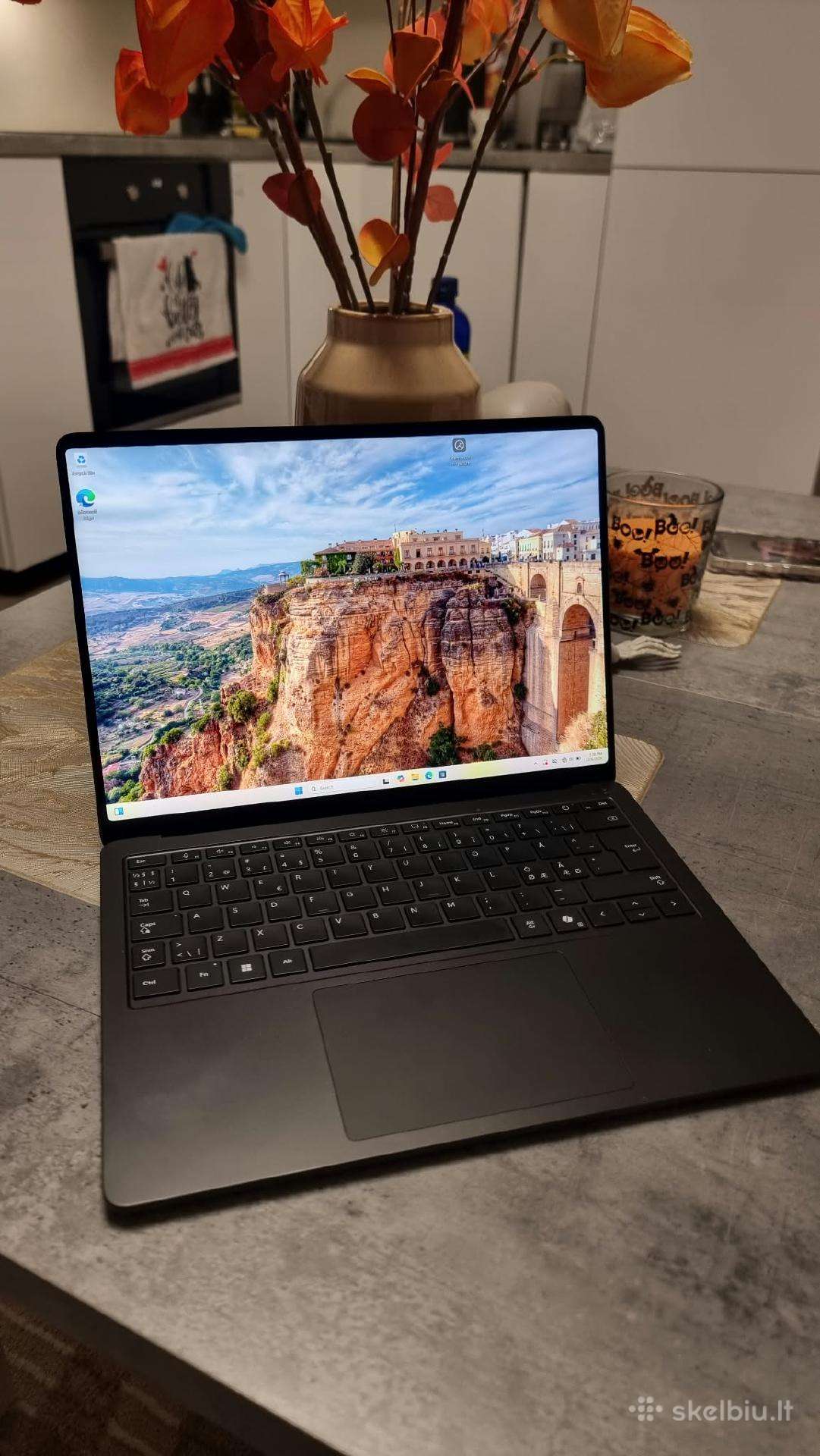 Surface Laptop 7 for business