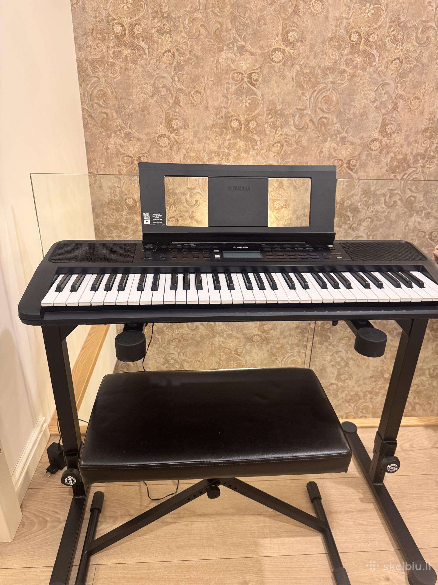 Yamaha Sintezatorius su stovu, kėde Psr-e383