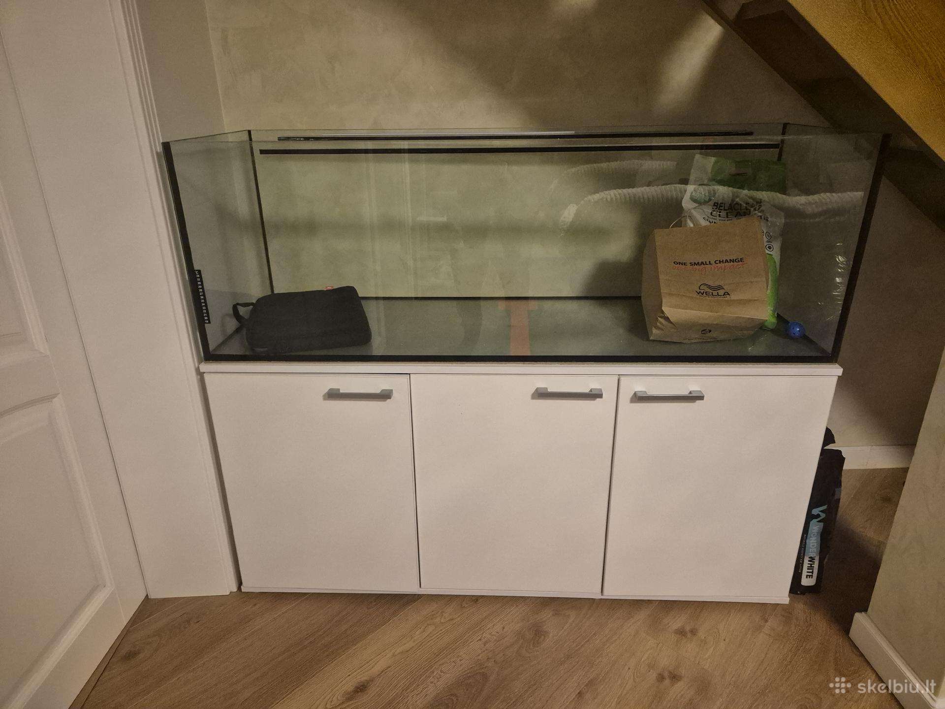 Akvariumas su komoda 375l