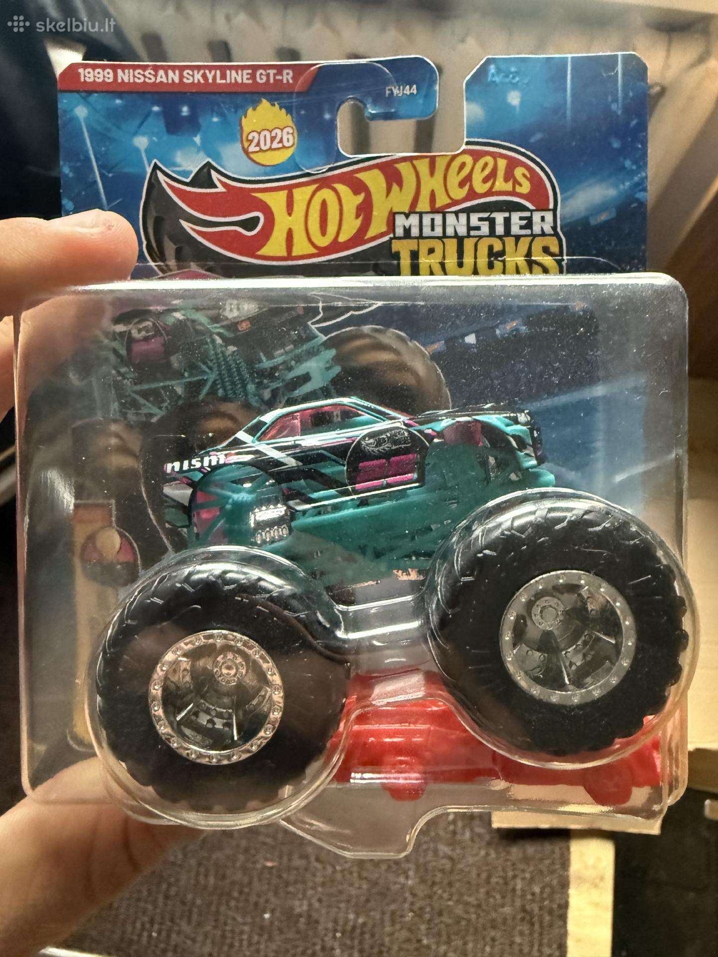 Hot Wheels Skyline R-34