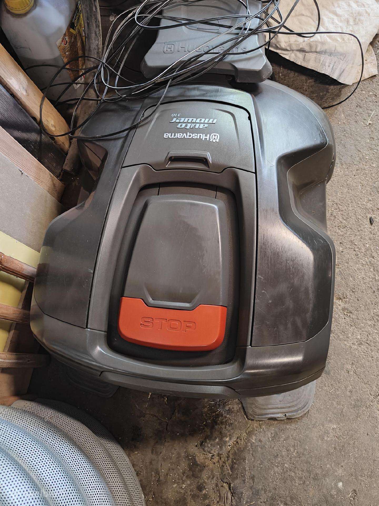 Husqvarna Automower 310 robotas vejapjovė