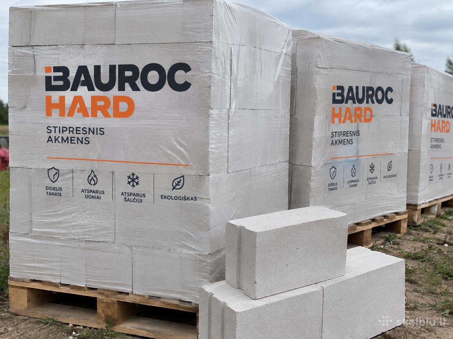 Parduodami Bauroc Hard 300 mm Blokeliai