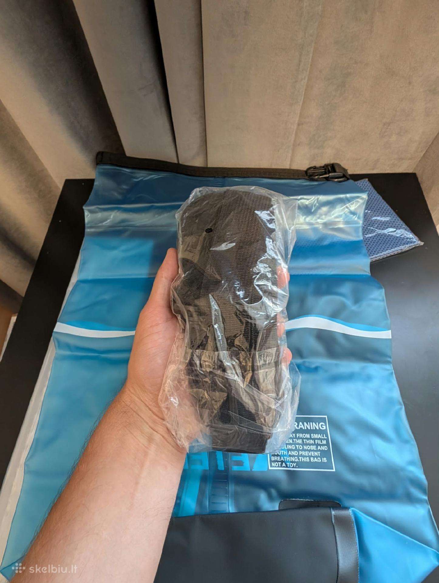 Vandeniui nepralaidus maišas (Dry Bag) + dėklu tel
