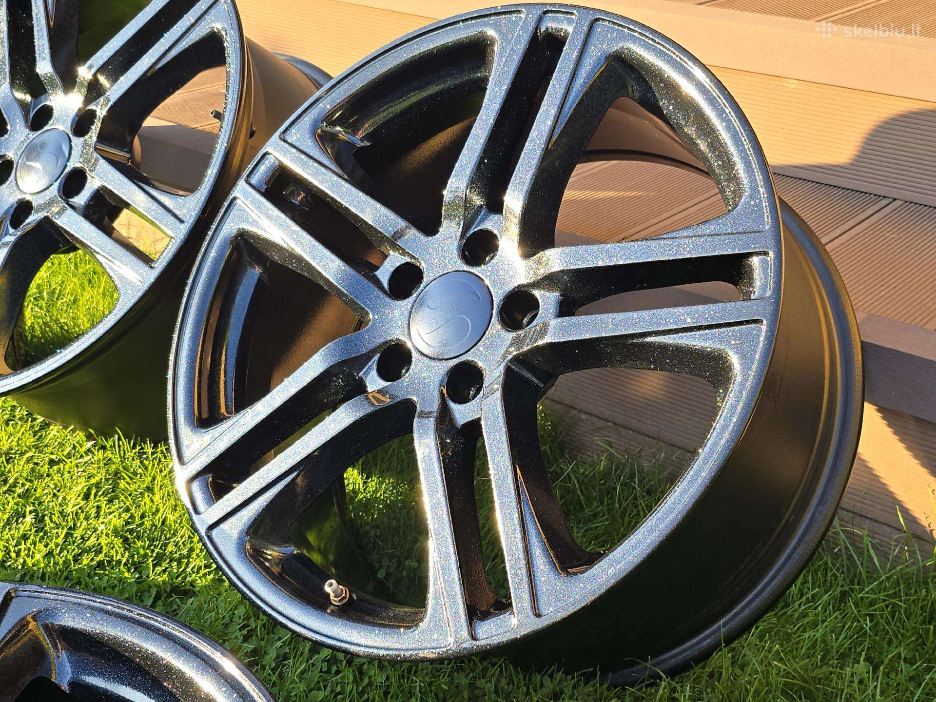 Naujai perdažyti R18 ratlankiai 5x112