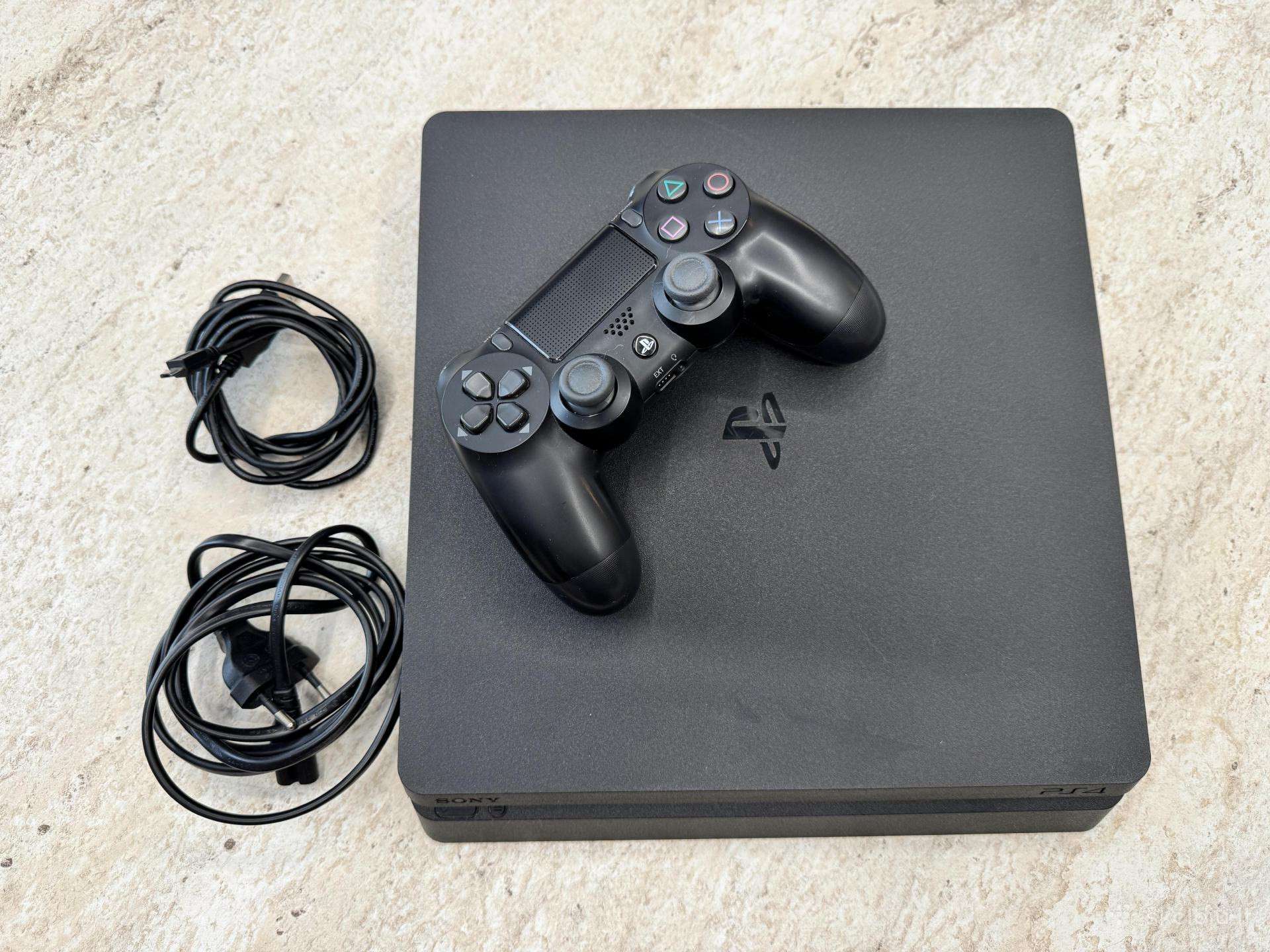 Playstation 4 Slim 500gb, kaip naujas