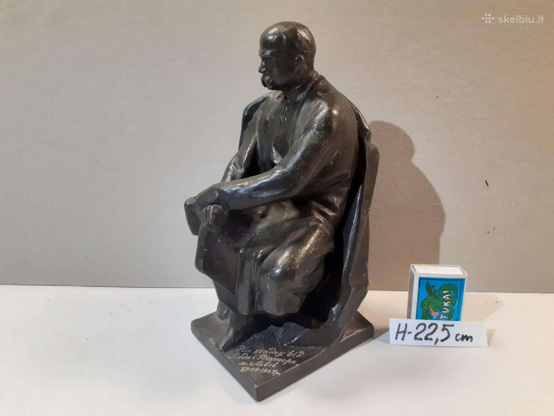 TSRS metalinė Taraso Ševčenkos statulėlė 1963m.