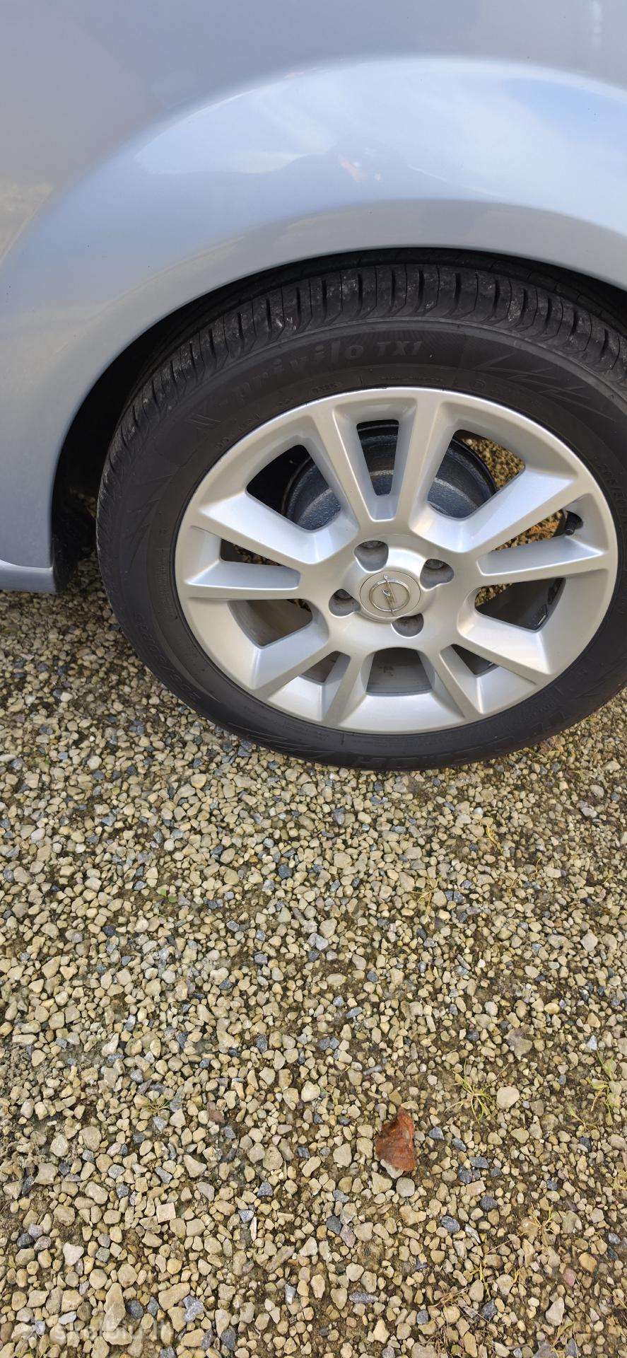 Opel Tigra, 1.4 l., Кабриолет