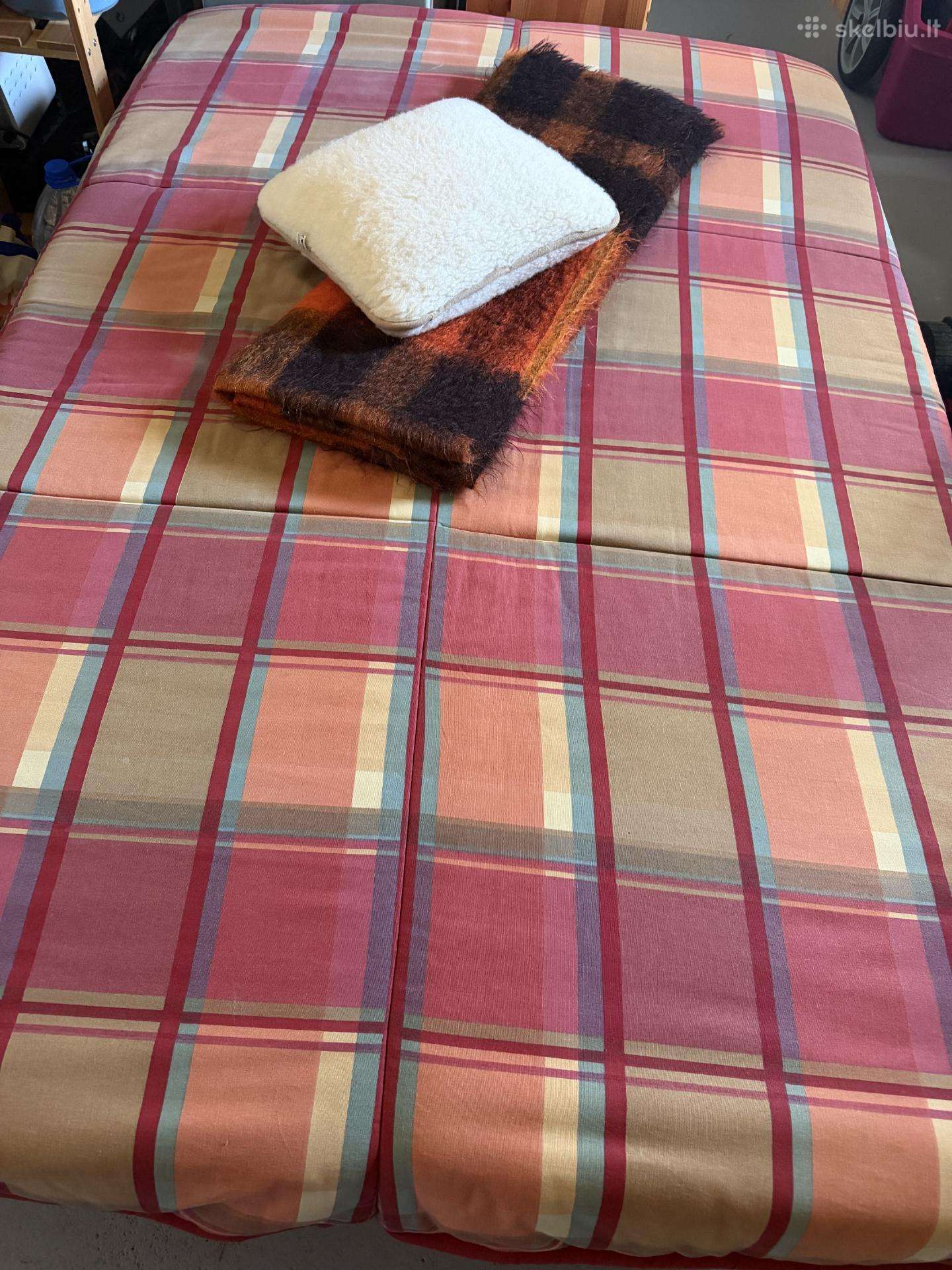 Išskirtinė prancūziška sofa-lova