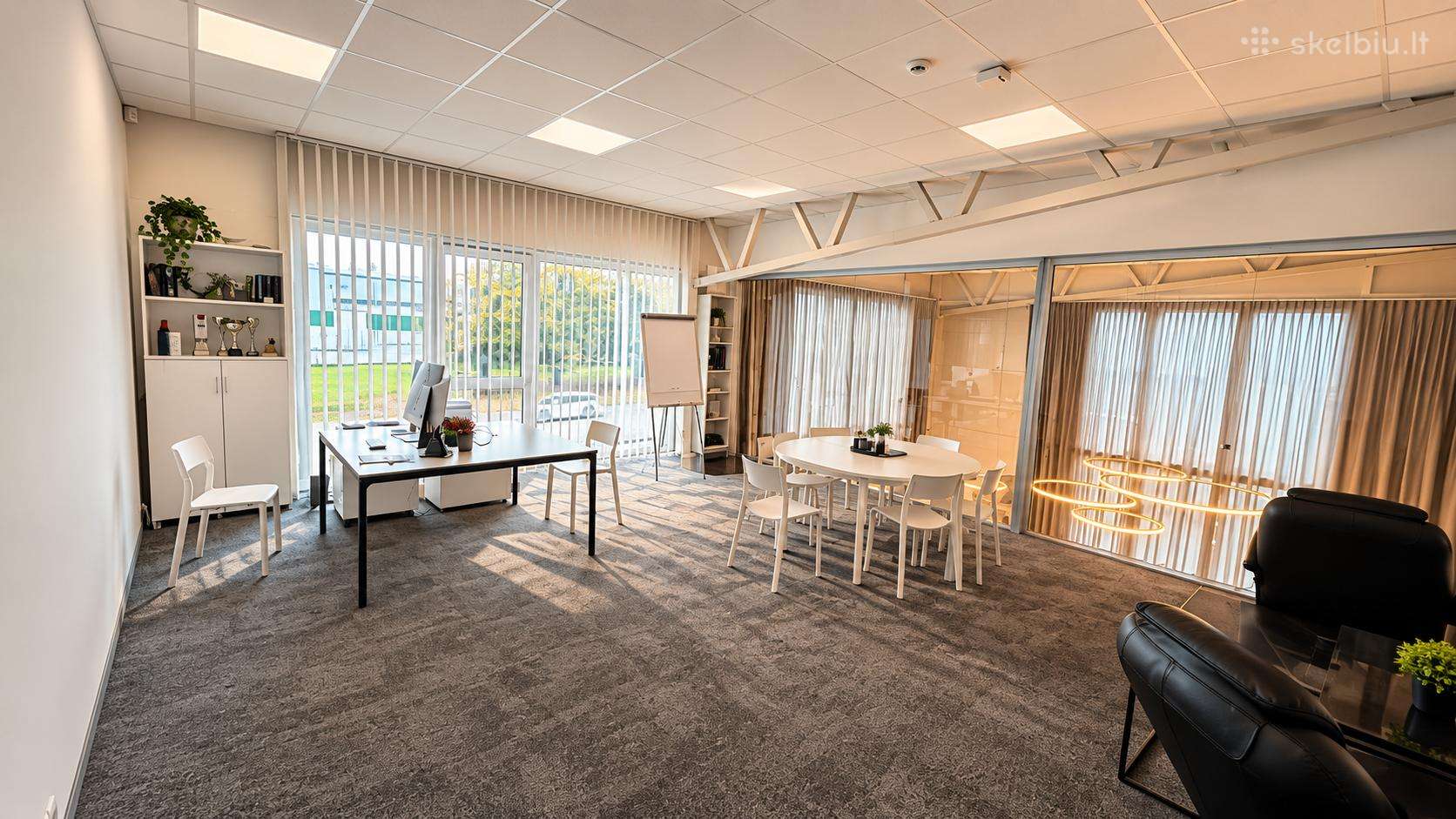 Moderniai Įrengtas 100 M² Biuras Kaune 3 Kabineta