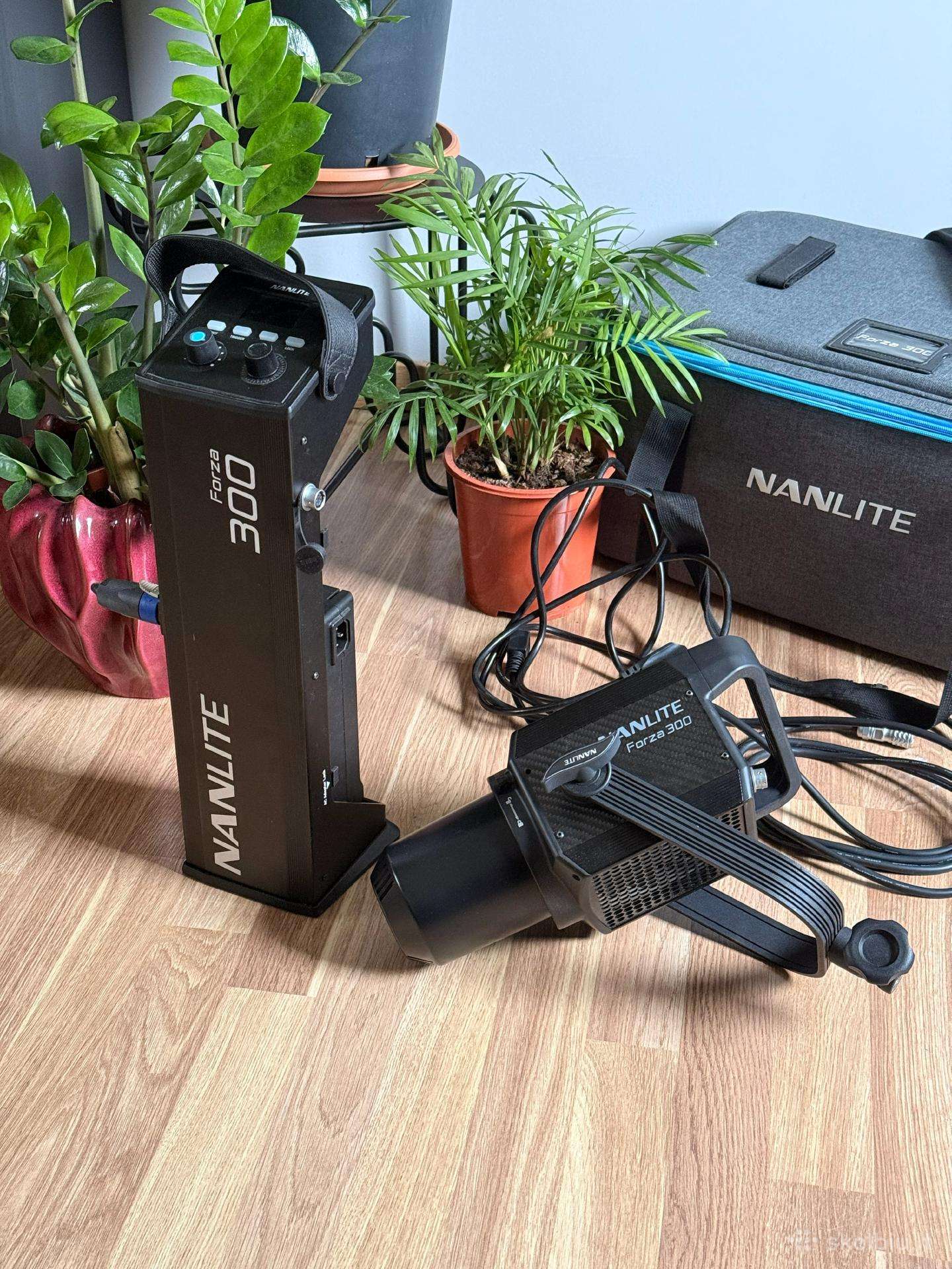 Nanlite Forza 300 LED šviesa apšvietimas video