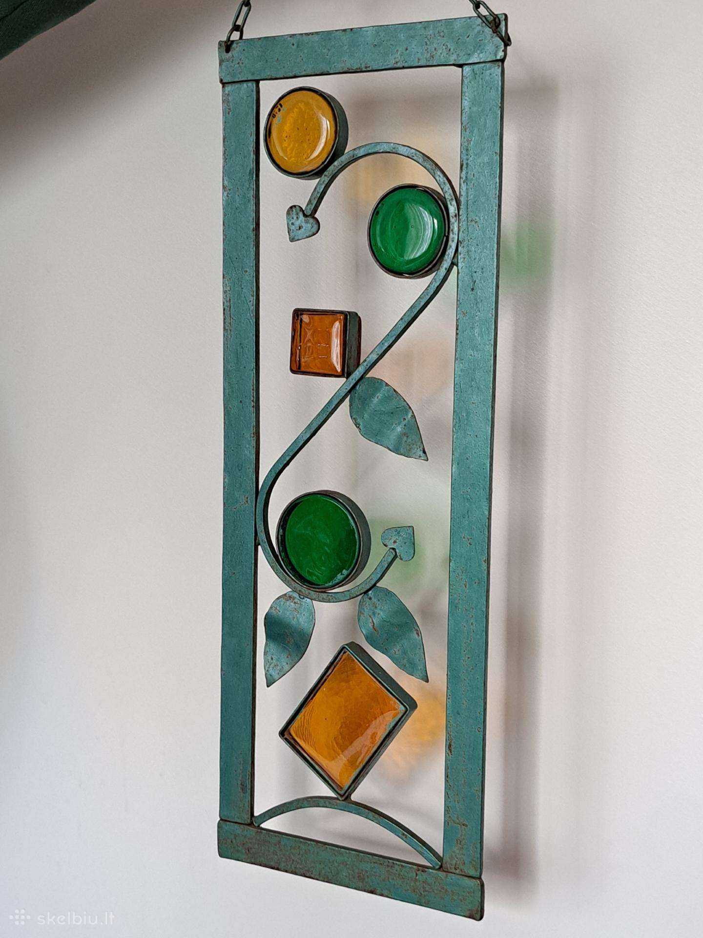 Sena sunki metalinė vitražinė dekoracija
