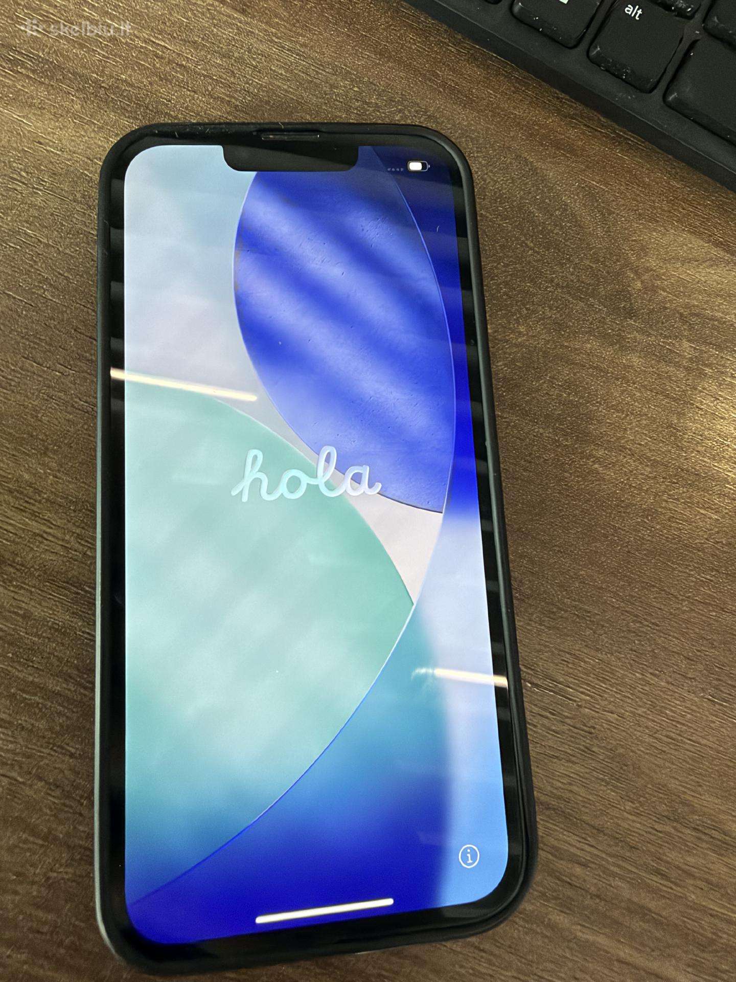 Apple iPhone 13 128 GB (juodas)