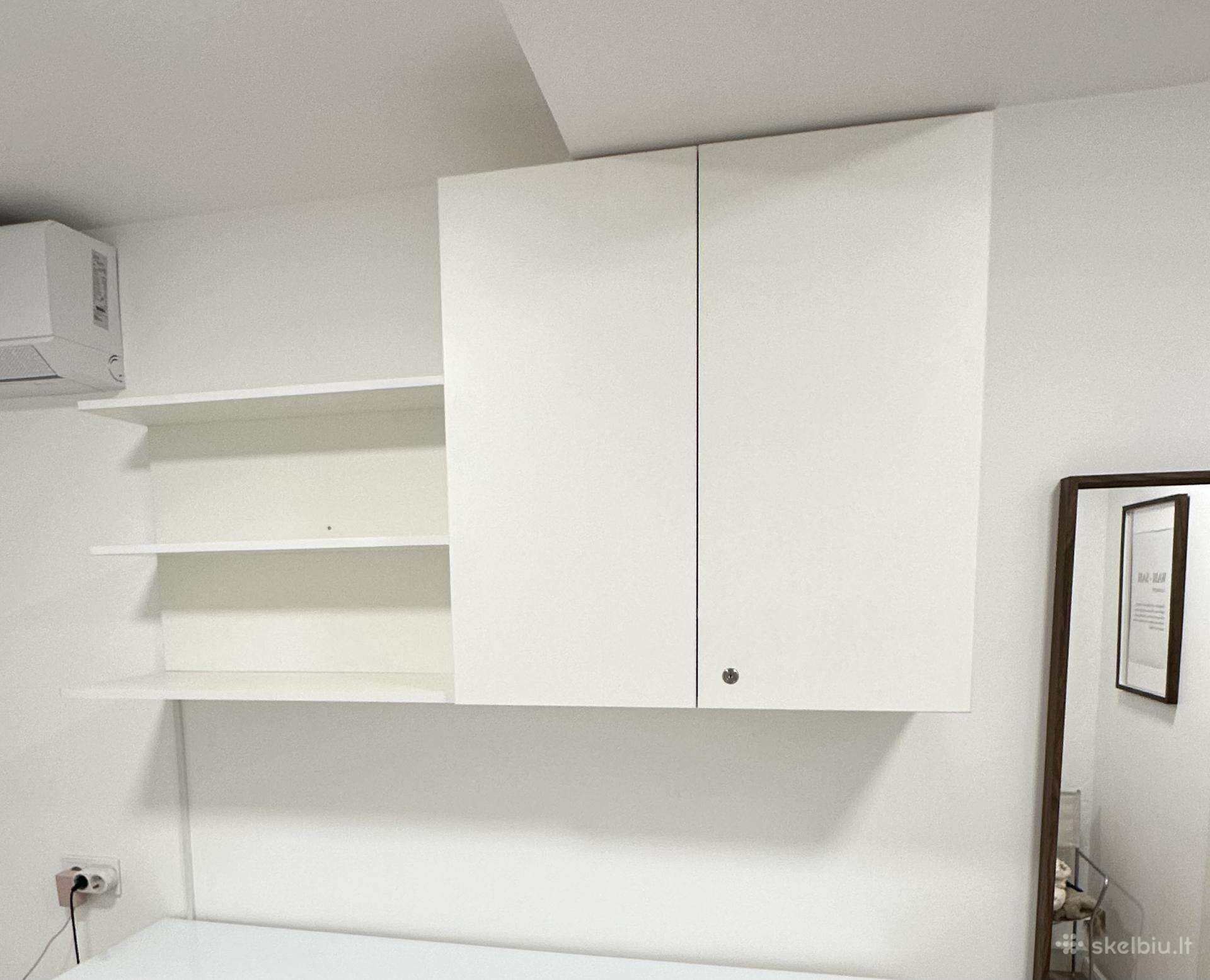 Kosmetologine spintele su LED