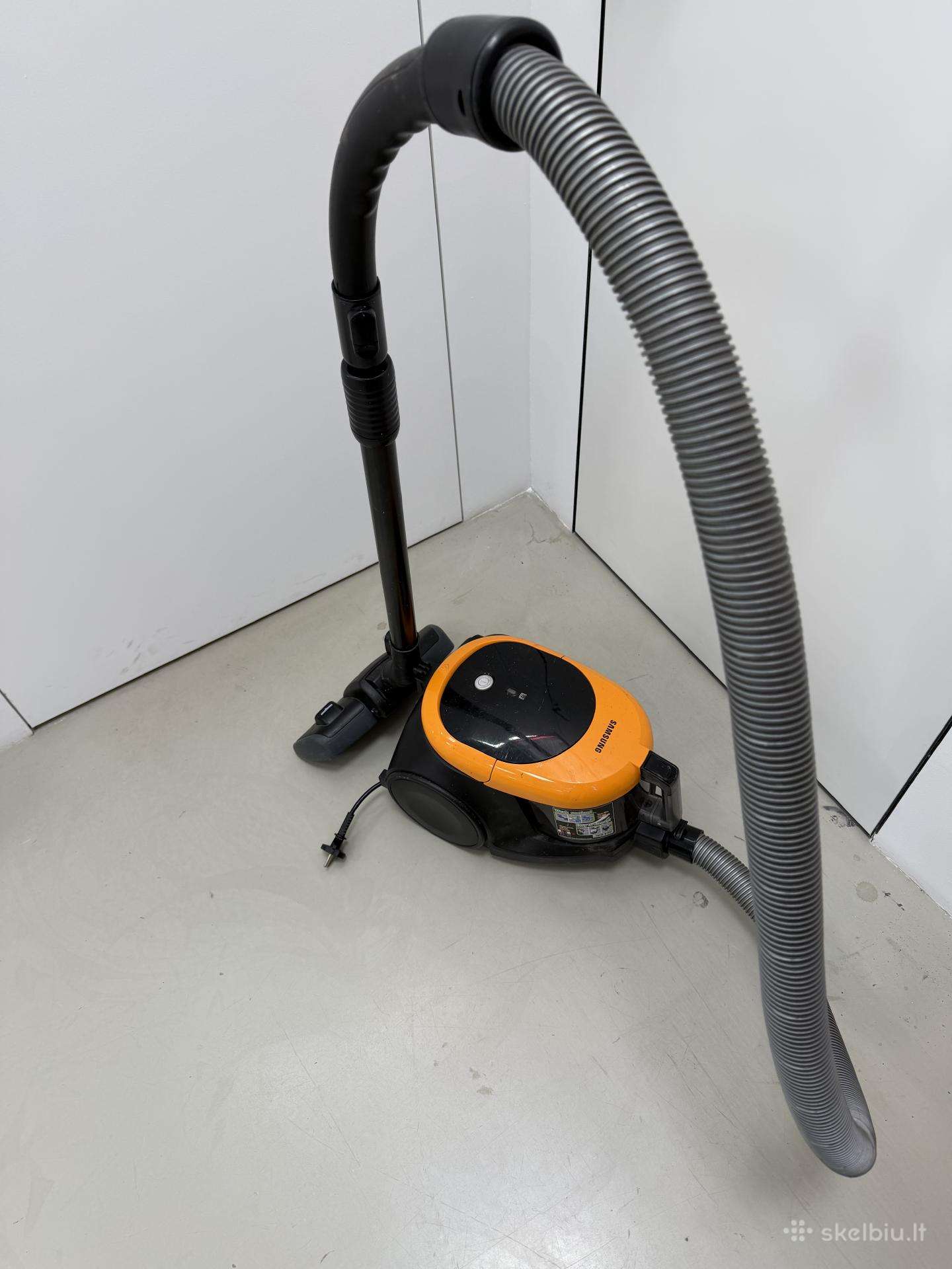 Cilindrinis dulkių siurblys Samsung Sc44e0 1,3 L