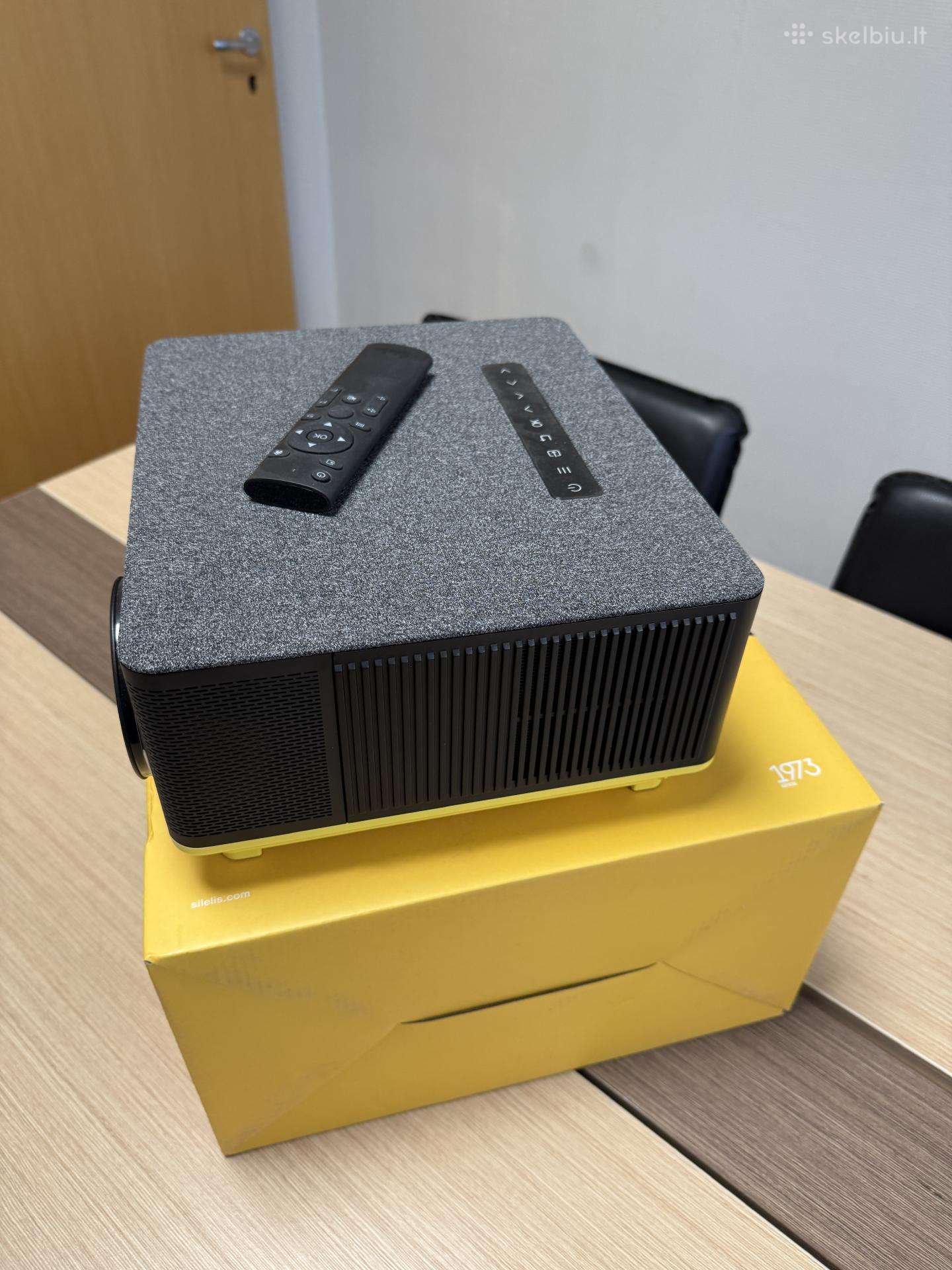 Projektorius Šilelis P-5 Full HD, kaip naujas