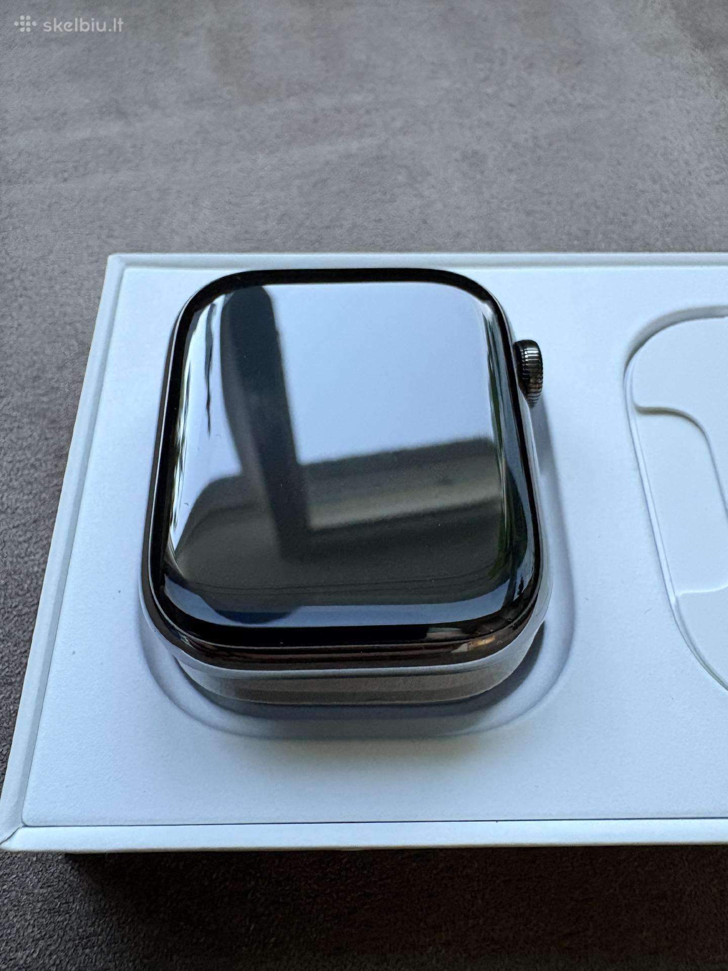 Apple Watch series 8 stainless steel 45 mm