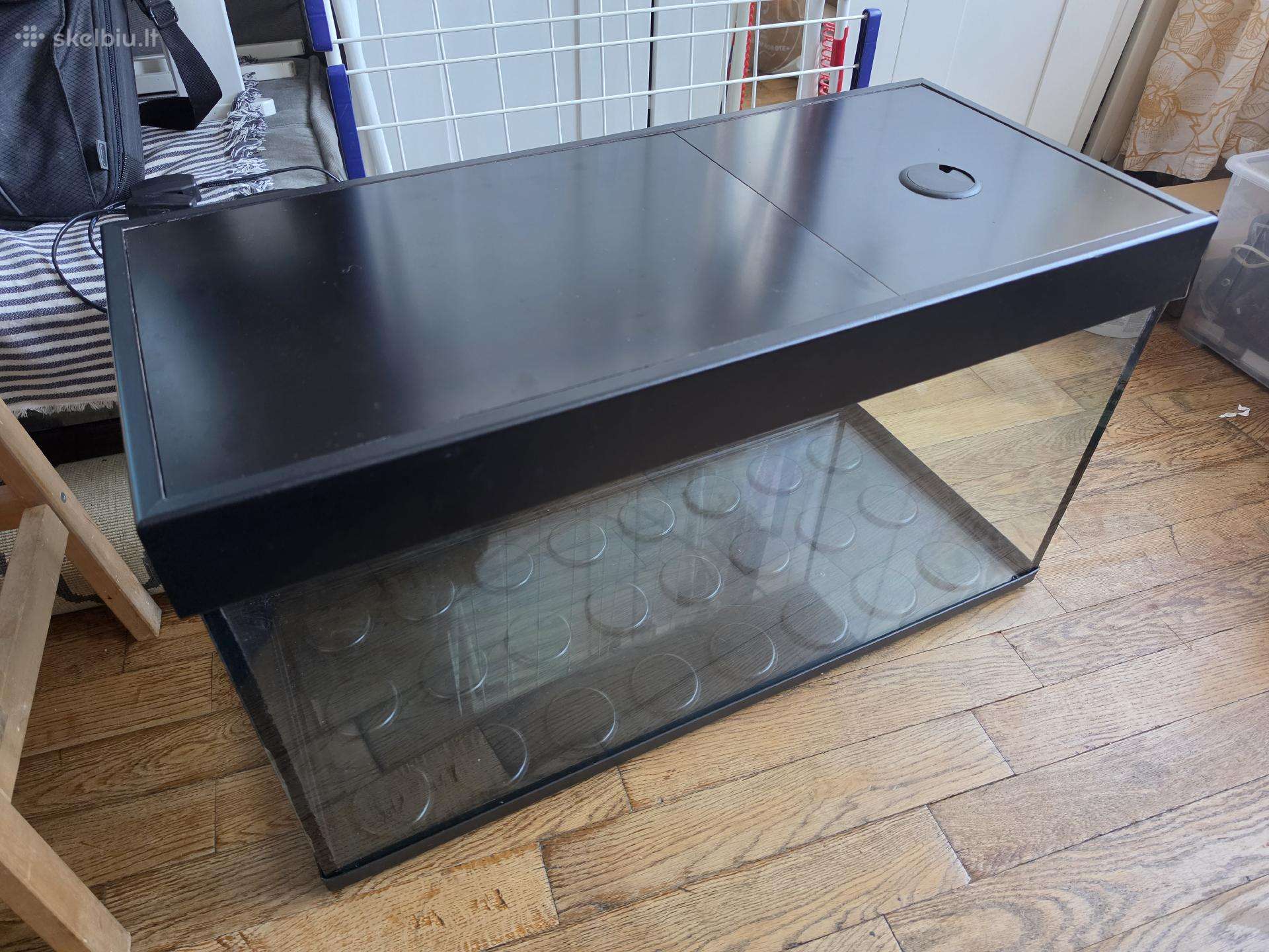 125l akvariumas su įranga