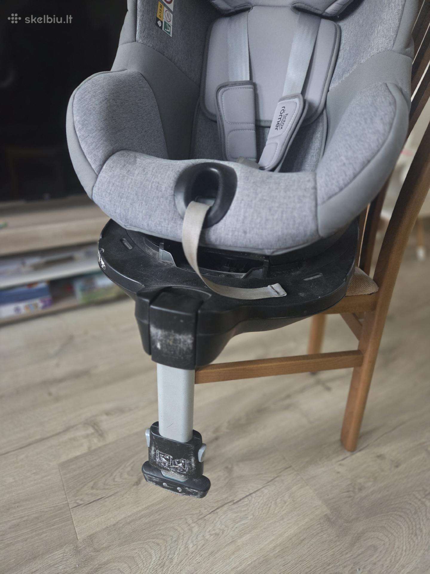 Britax Römer Dualfix M i-size autokėdutė