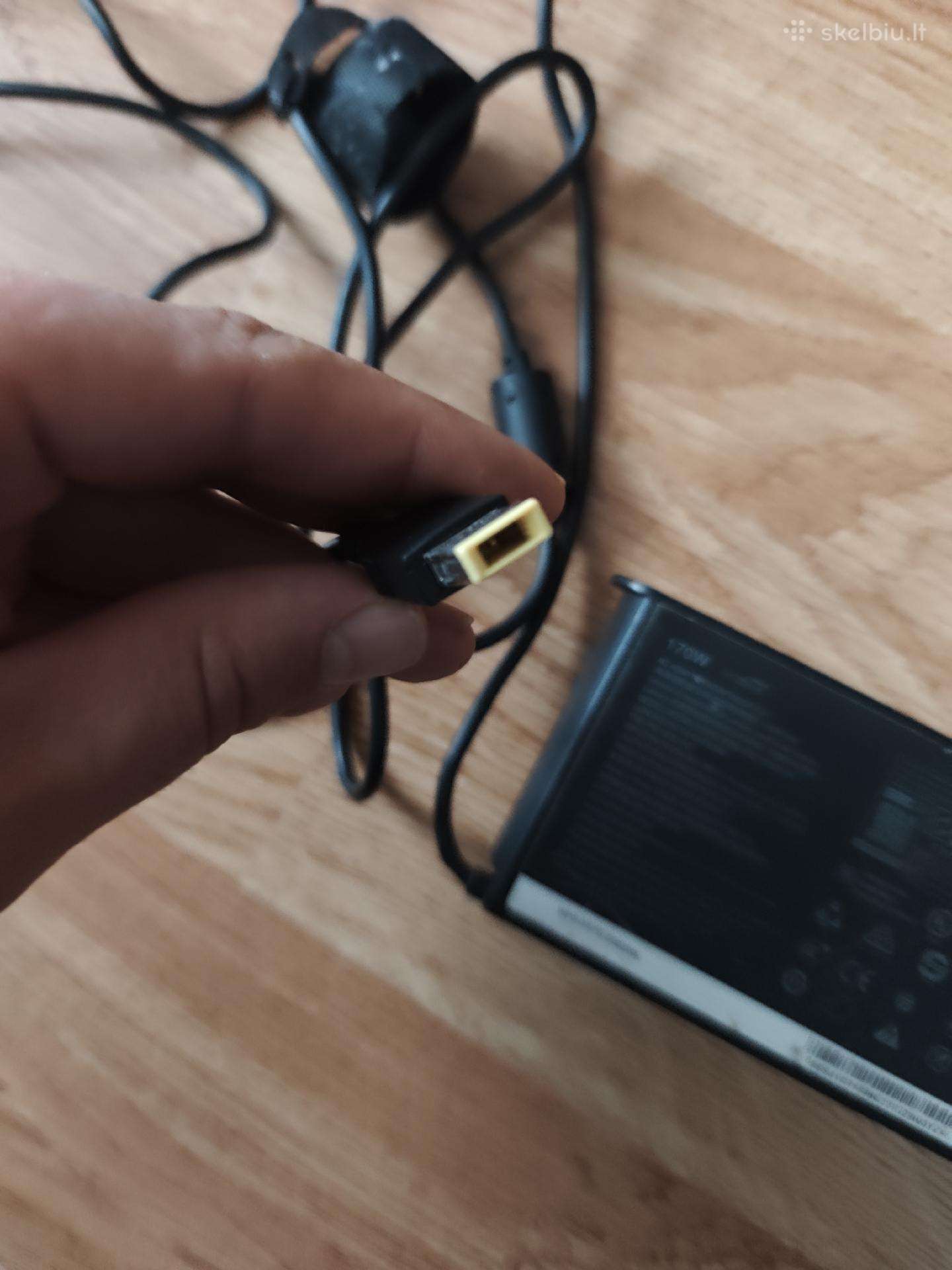 Laptopu pakrovėjai