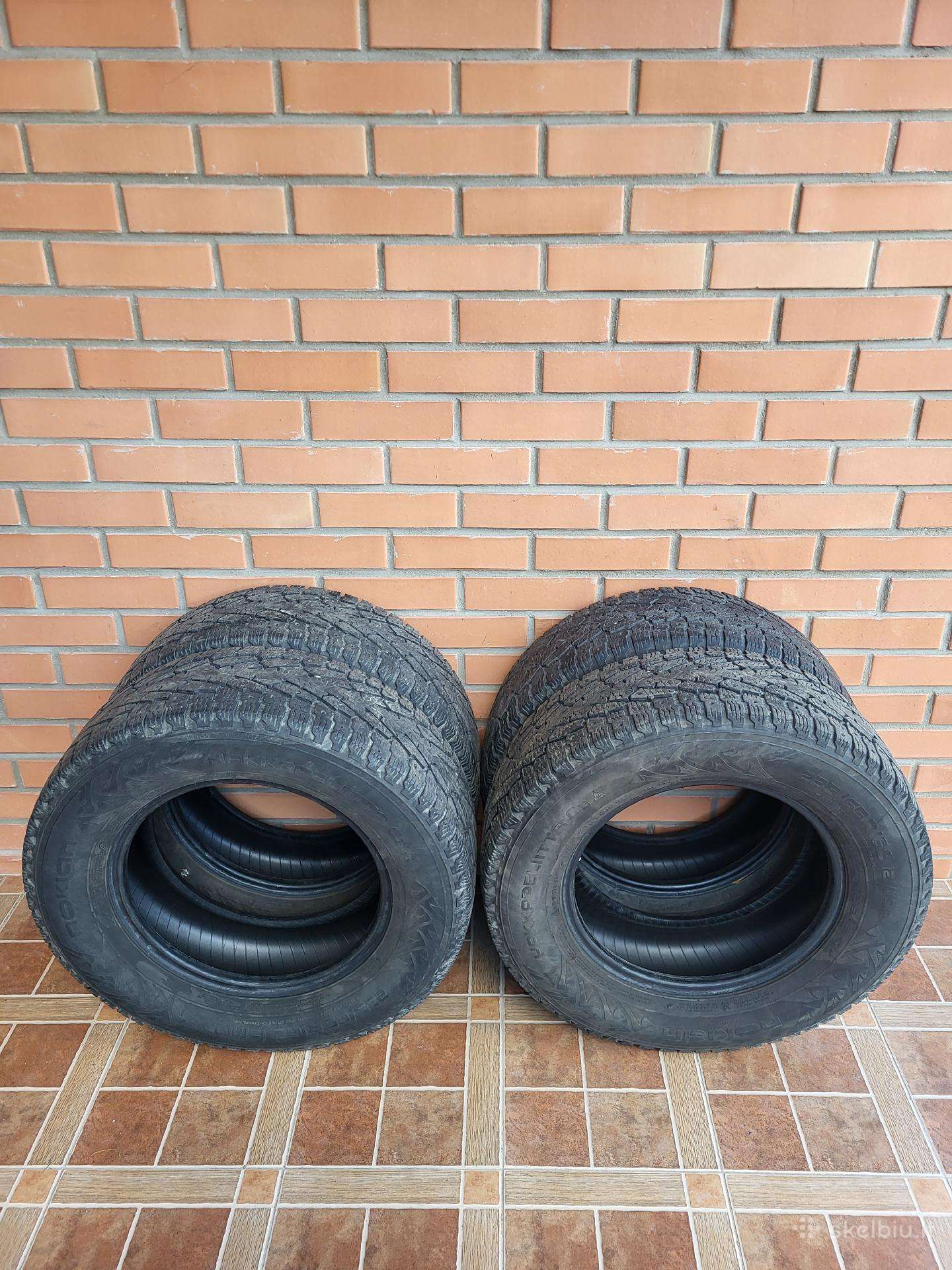 Padangos Nokian 235/65/16c