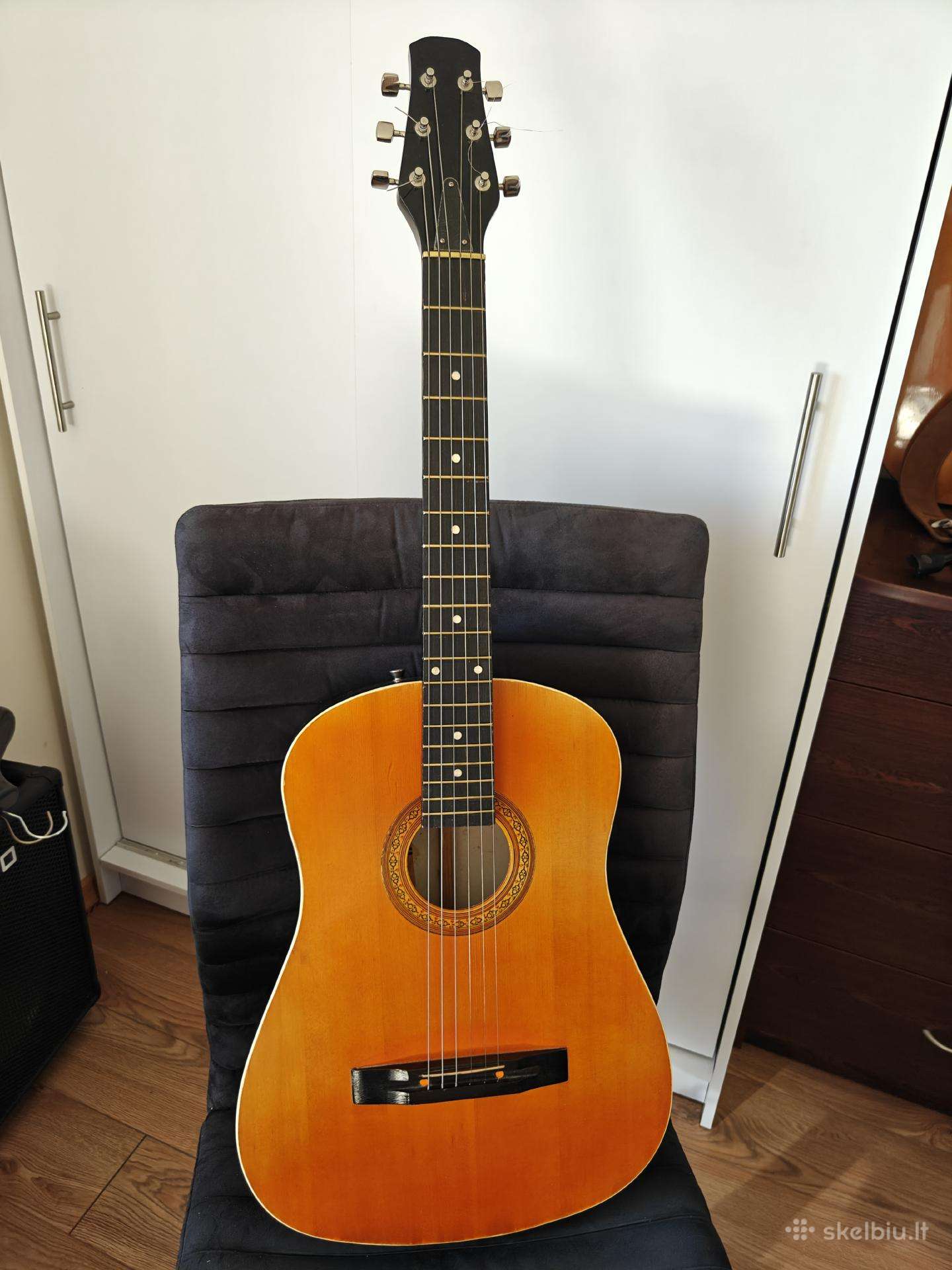 Parduodama retro gitara