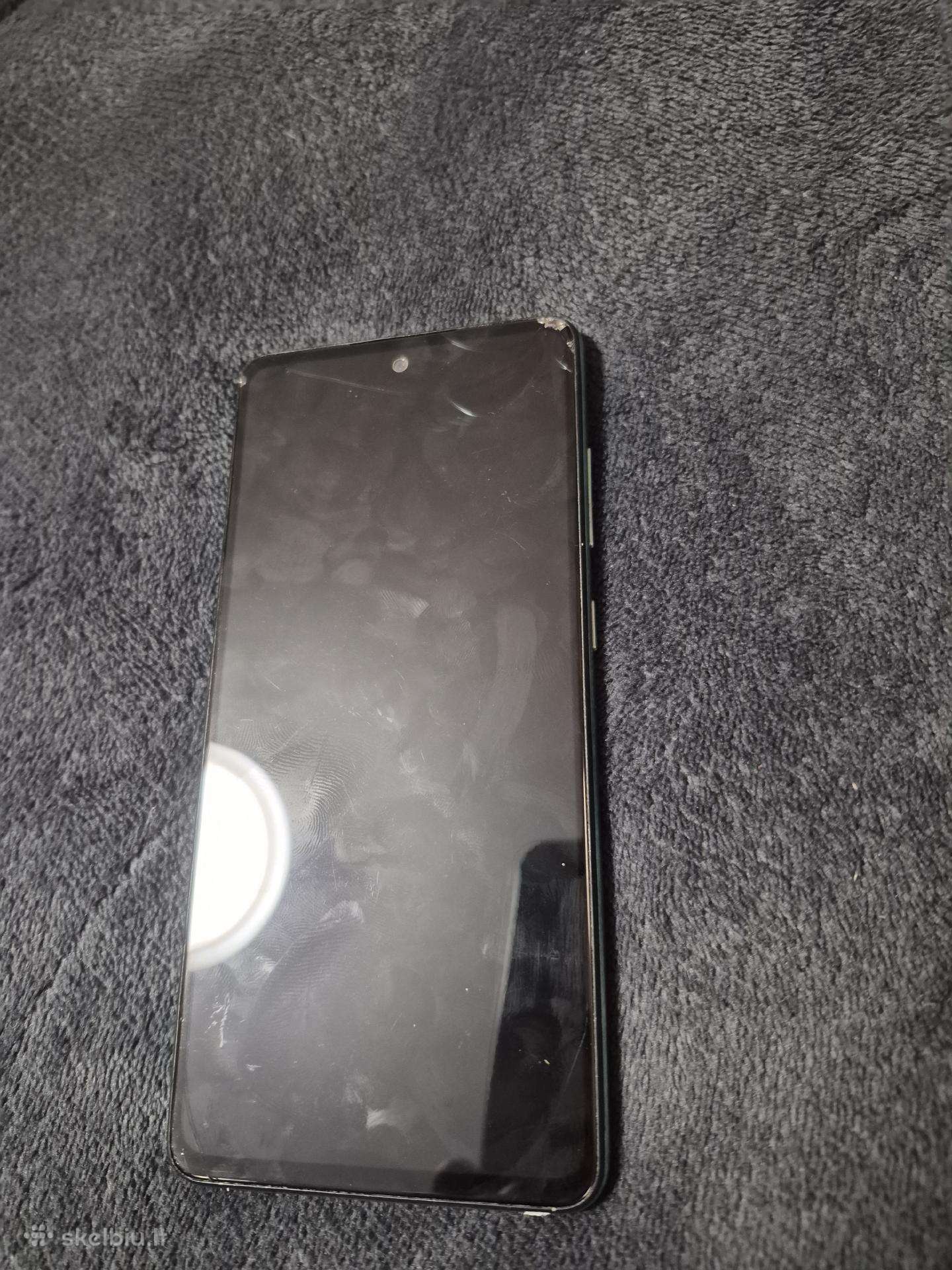 Samsung a52 neveikia