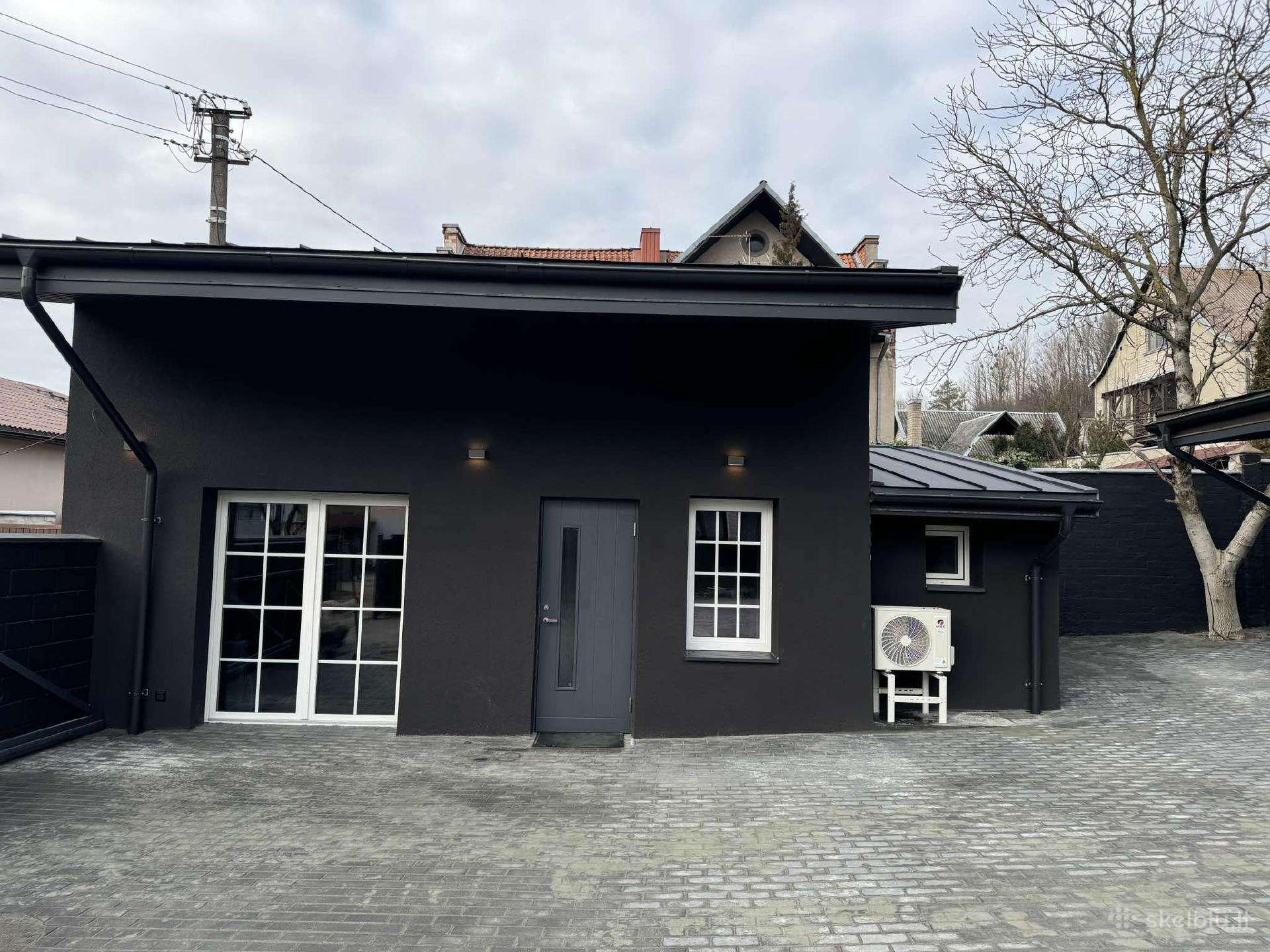 Namelio bei garažo nuoma